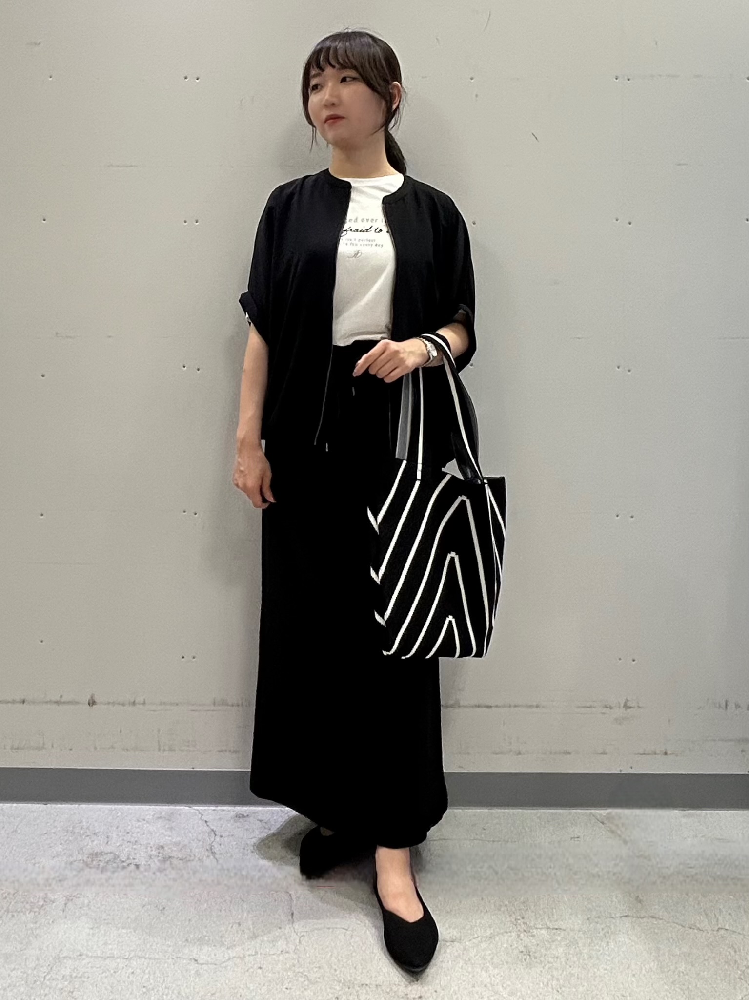 noeさんの「INDIVI｜【夏羽織り/着る日傘】ドルマンフォルムブルゾン」を使ったコーディネート