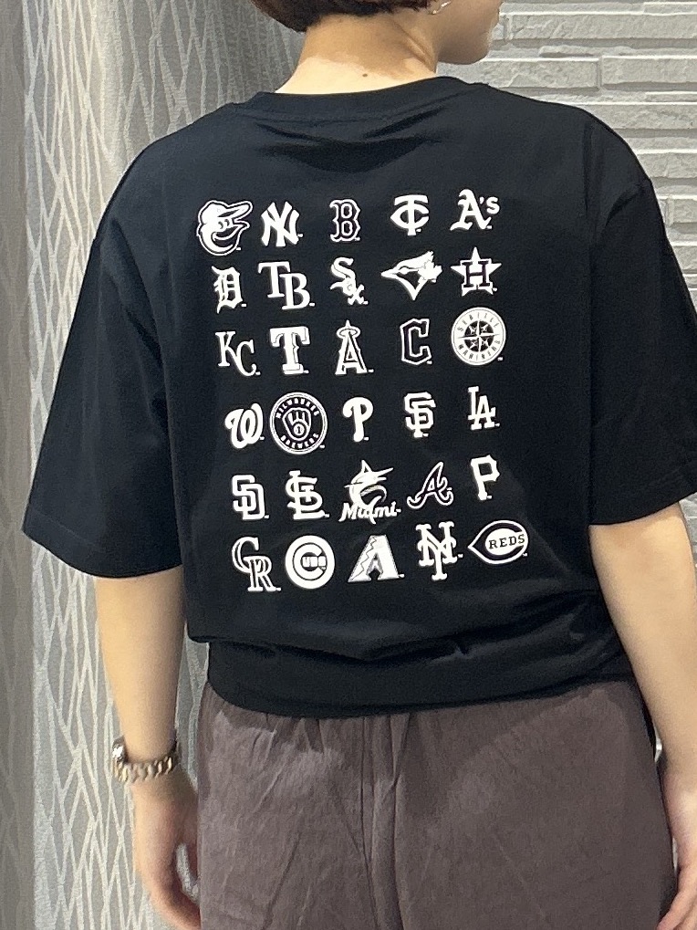 ga_riさんの「THE SHOP TK｜【Disney】【MLB】スペシャルデザイン半袖Tシャツ」を使ったコーディネート