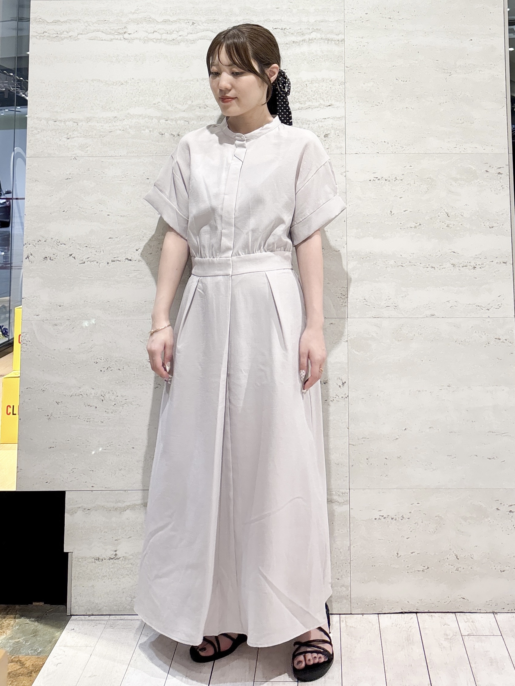 かほさんの「OPAQUE.CLIP｜【接触冷感／吸水速乾】リネンライク シャツワンピース《洗濯機OK》」を使ったコーディネート
