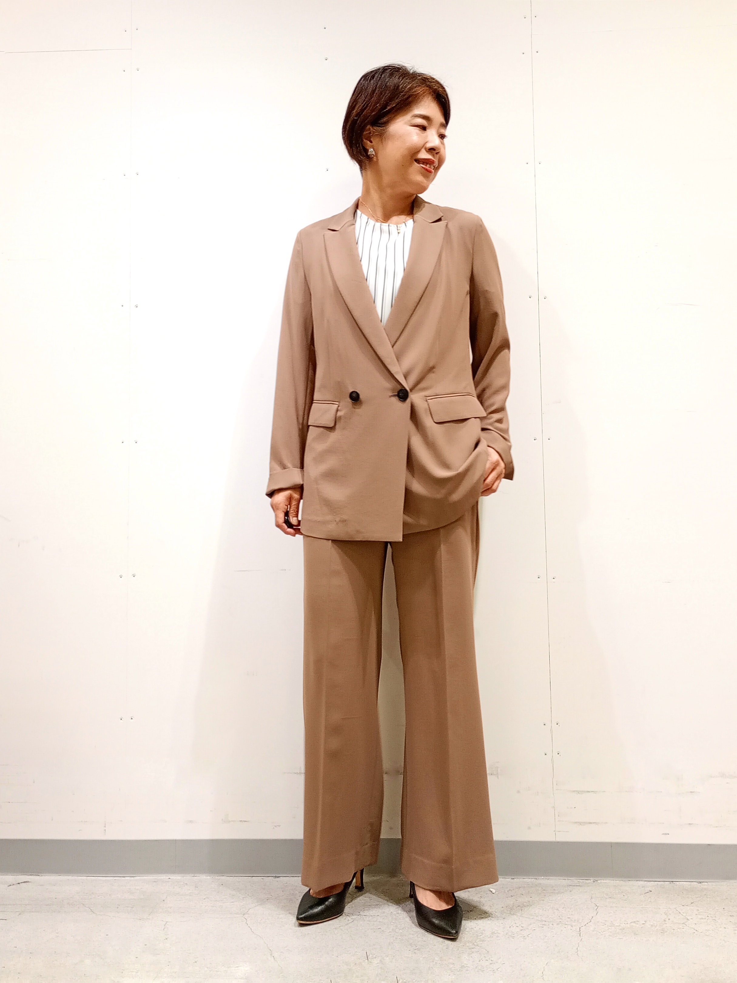 Kさんの「INDIVI｜【接触冷感/UVケア/着る日傘】ダブルジャケット」を使ったコーディネート