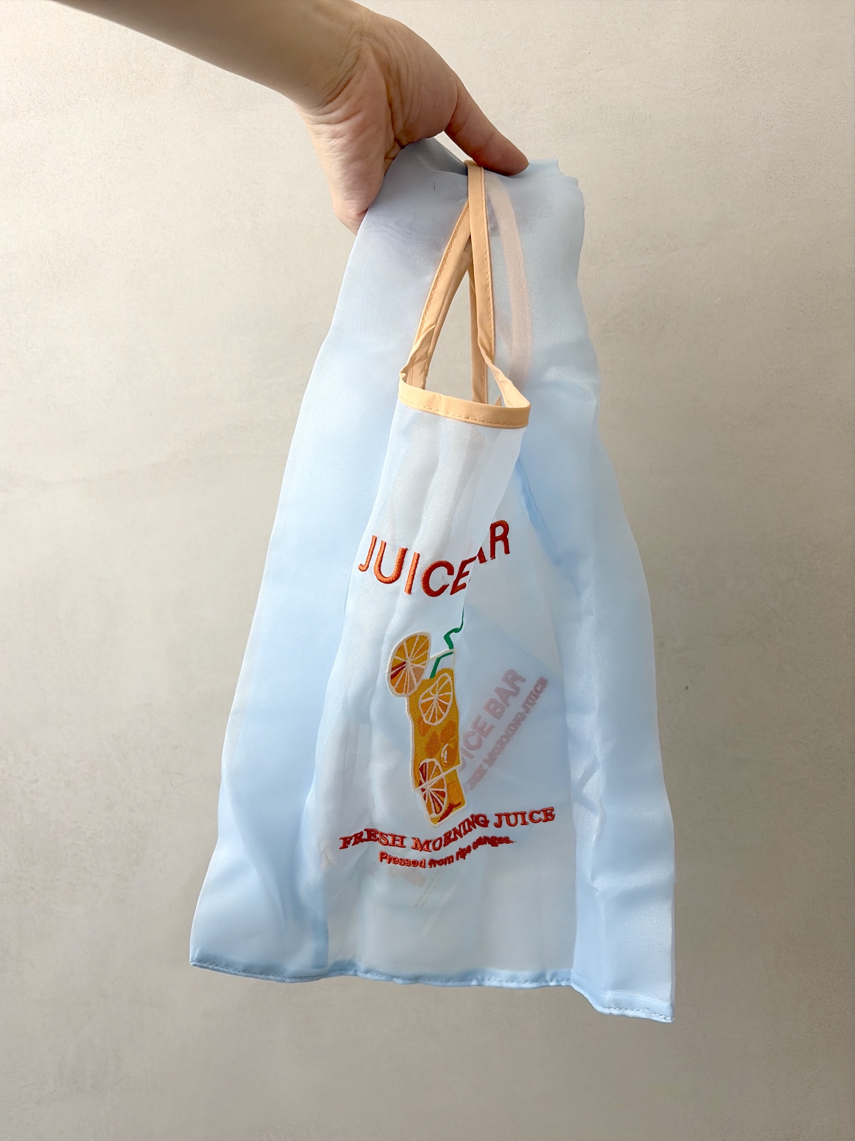saoriさんの「リトルモカコンパクトマルシェバッグ ORANGEJUICE」を使ったコーディネート