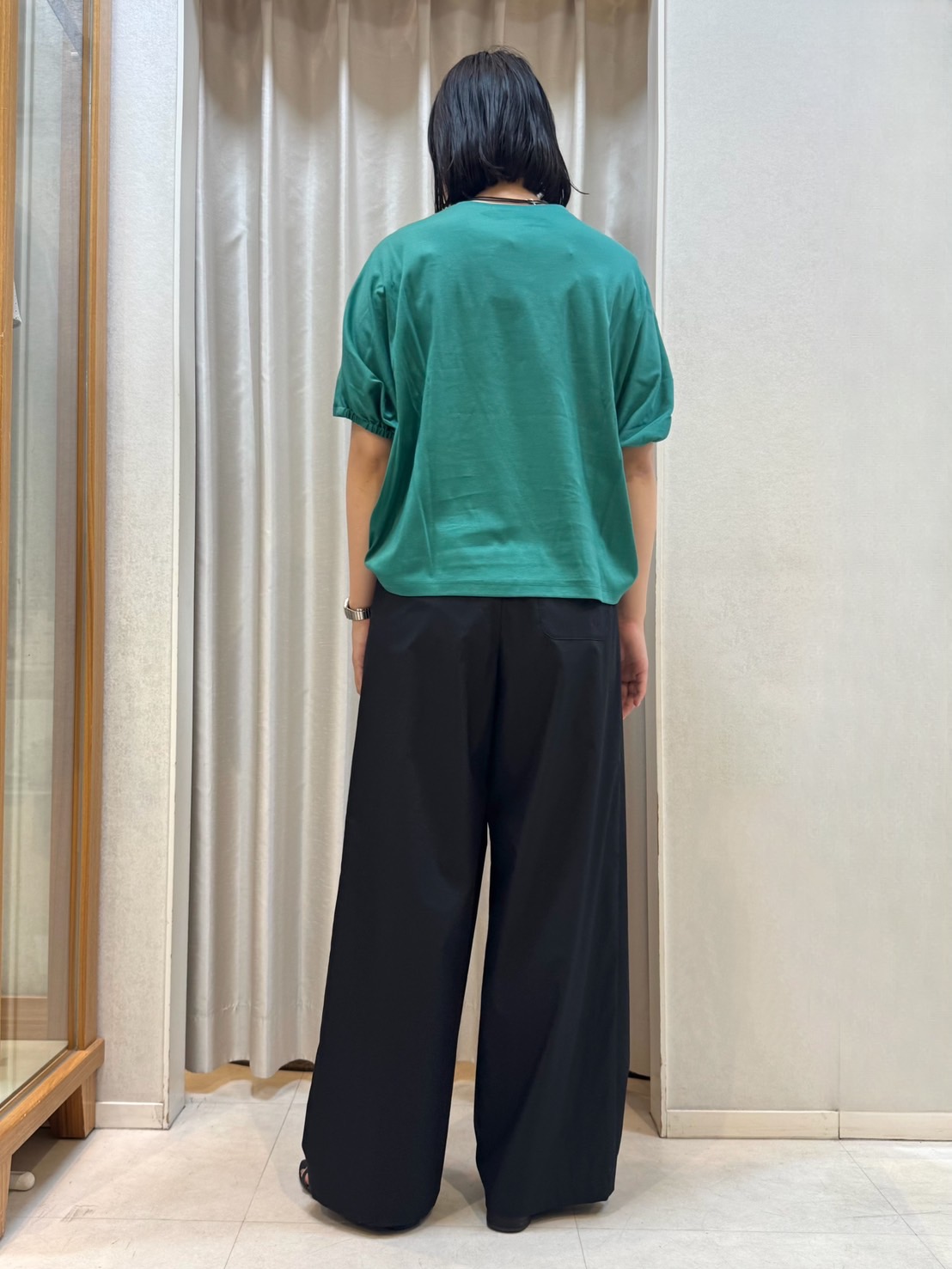 しばたさんの「UNTITLED｜【汗染み防止/接触冷感】ドルマンプルオーバー」を使ったコーディネート