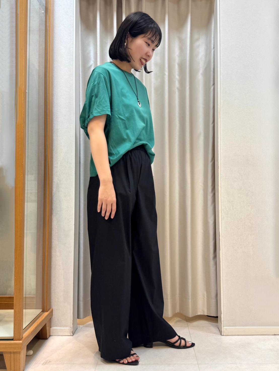 しばたさんの「UNTITLED｜【汗染み防止/接触冷感】ドルマンプルオーバー」を使ったコーディネート