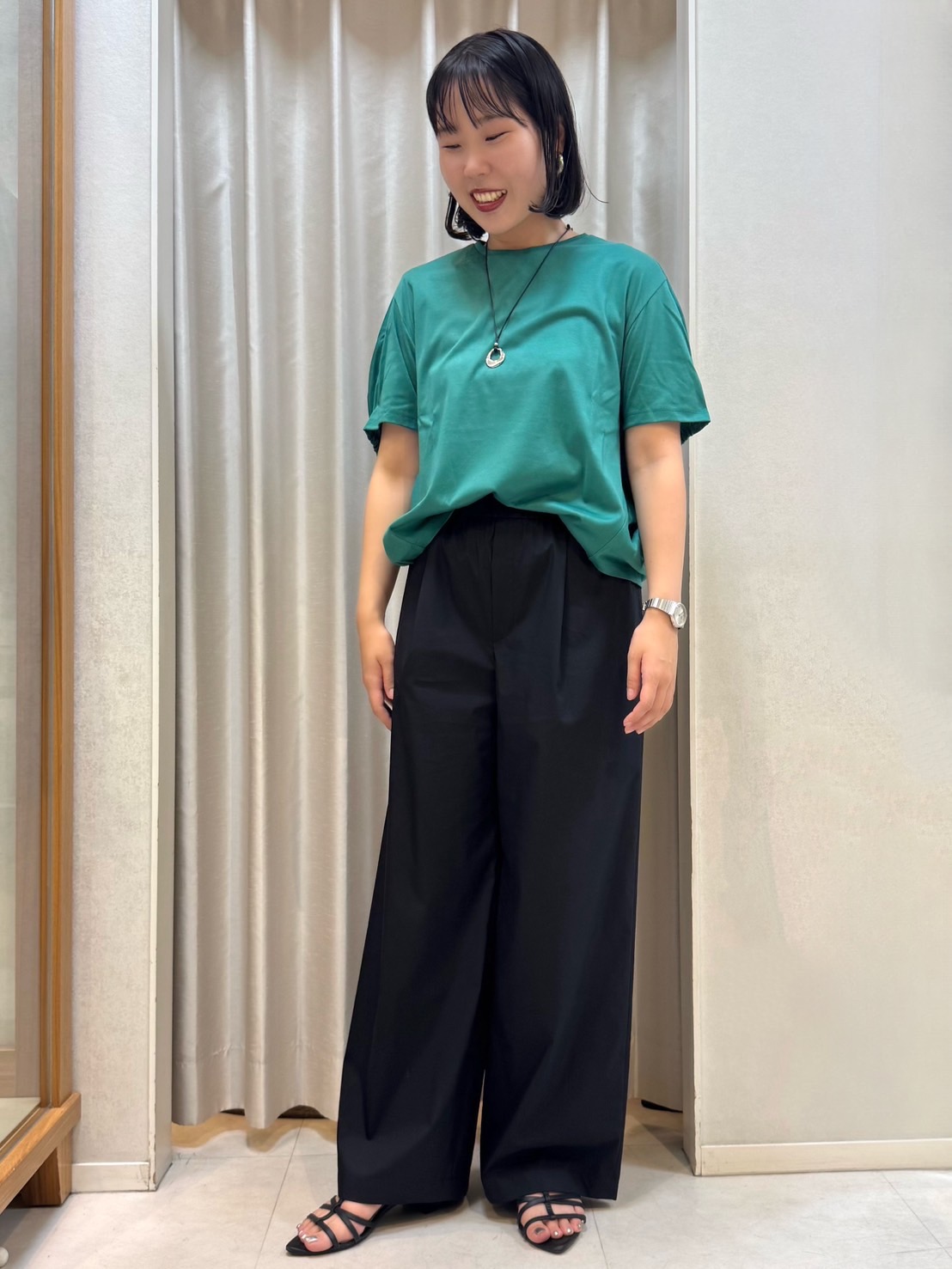 しばたさんの「UNTITLED｜【汗染み防止/接触冷感】ドルマンプルオーバー」を使ったコーディネート