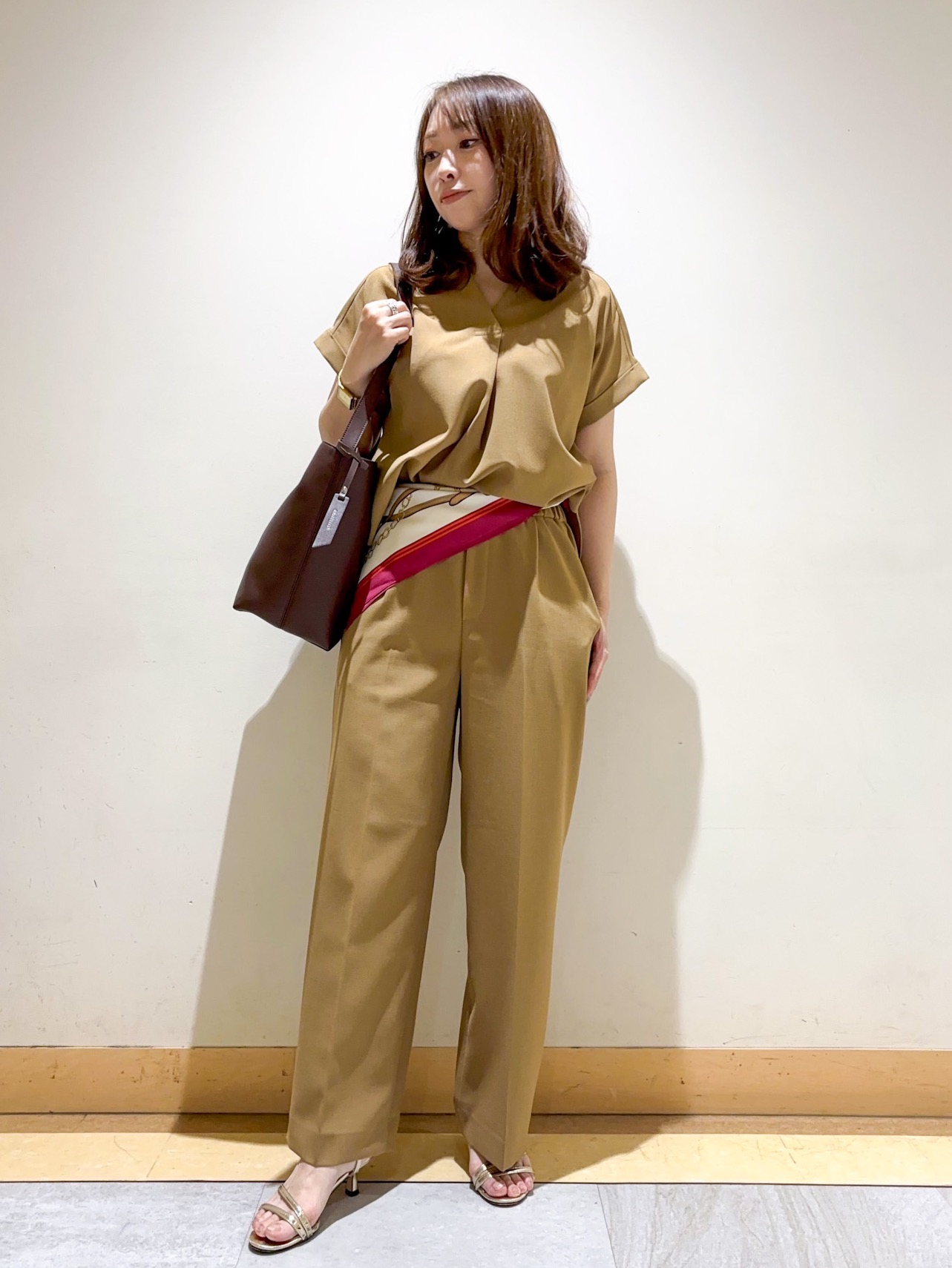 sattoさんの「UNTITLED｜【残暑も快適/セットアップ可/接触冷感】エアリークールブラウス」を使ったコーディネート