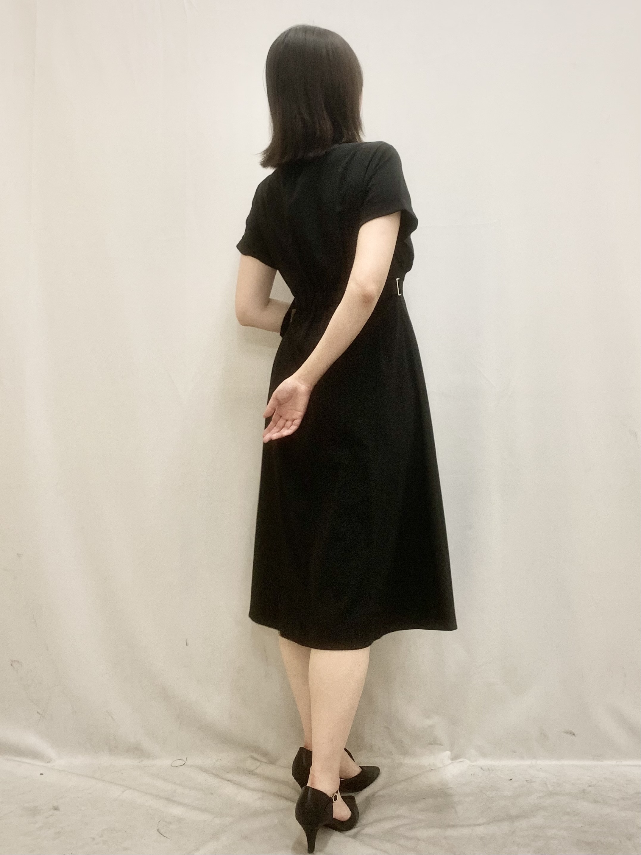 kasumiさんの「index｜【接触冷感／吸水速乾／UVケア】リネンライクサイドベルトシャツワンピース《透け防止／洗濯機OK》」を使ったコーディネート
