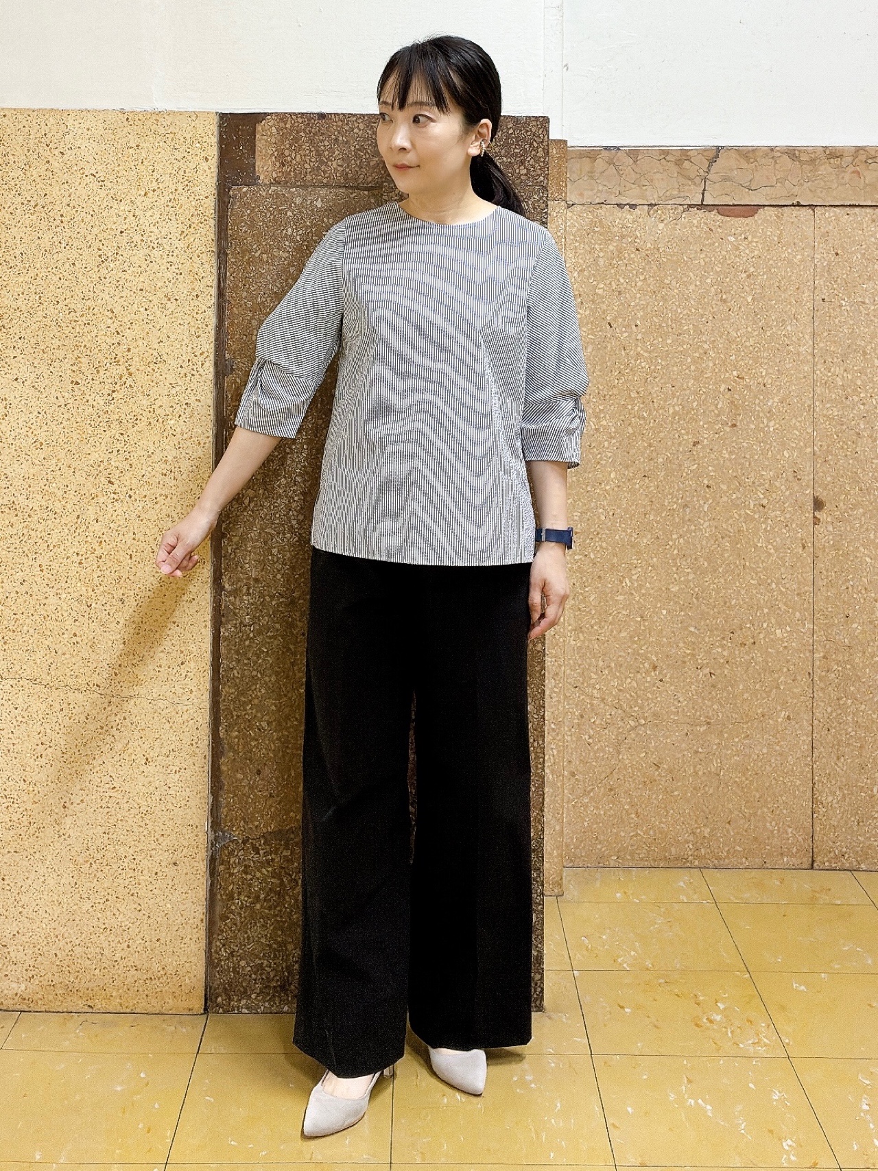 hattoriさんの「INDIVI｜【洗える／UVケア】ねじり袖サッカートップス」を使ったコーディネート
