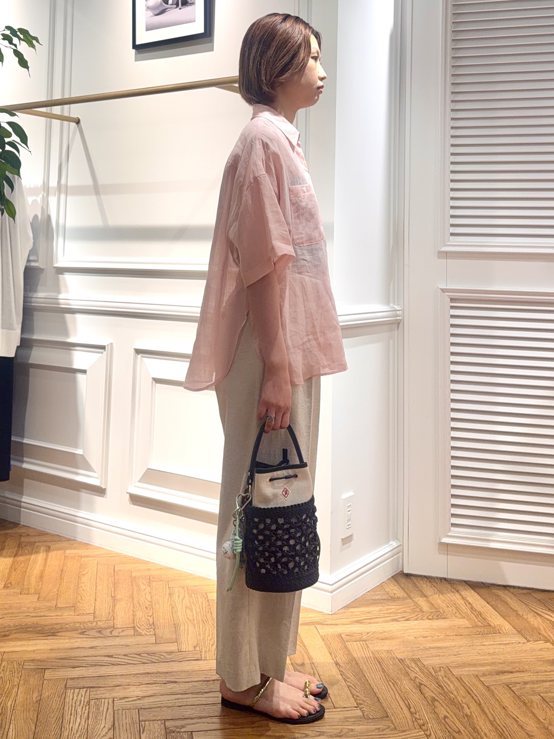 renaさんの「DRESSTERIOR｜ピュアラミー シャツ」を使ったコーディネート