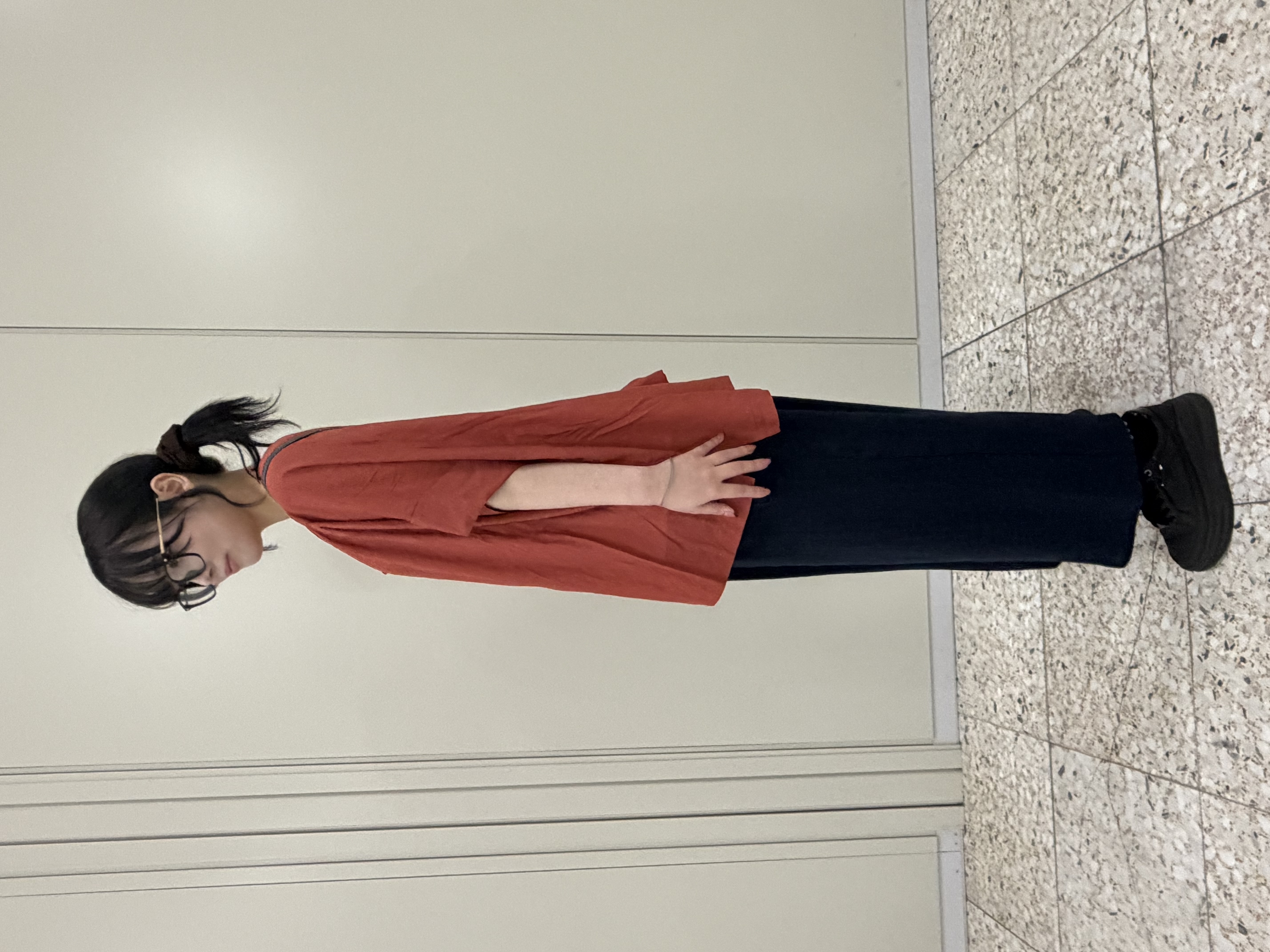 ひよりん⭐️さんの「SHOO･LA･RUE｜【2点セット/洗濯機可】大人の抜け感 インせず決まるリボン付きブラウス＆タンクトップ」を使ったコーディネート