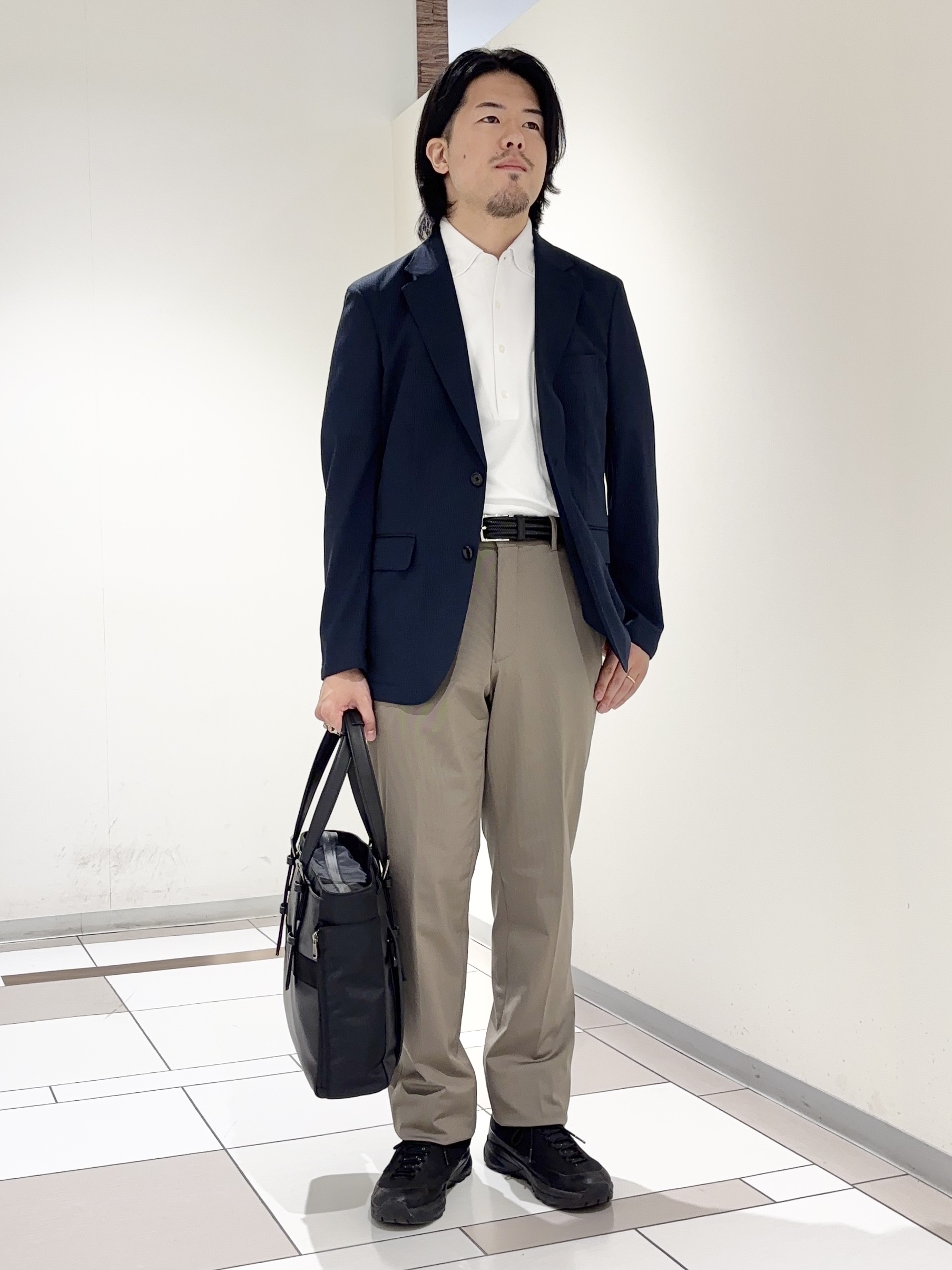 及川さんの「TAKEO KIKUCHI｜【Begin5月号掲載/通気性】トリコットサッカー ジャケット」を使ったコーディネート