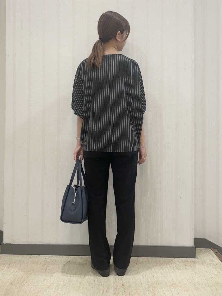 ちひさんの「INDIVI｜【初秋/UVケア/着る日傘】テーパードパンツ」を使ったコーディネート