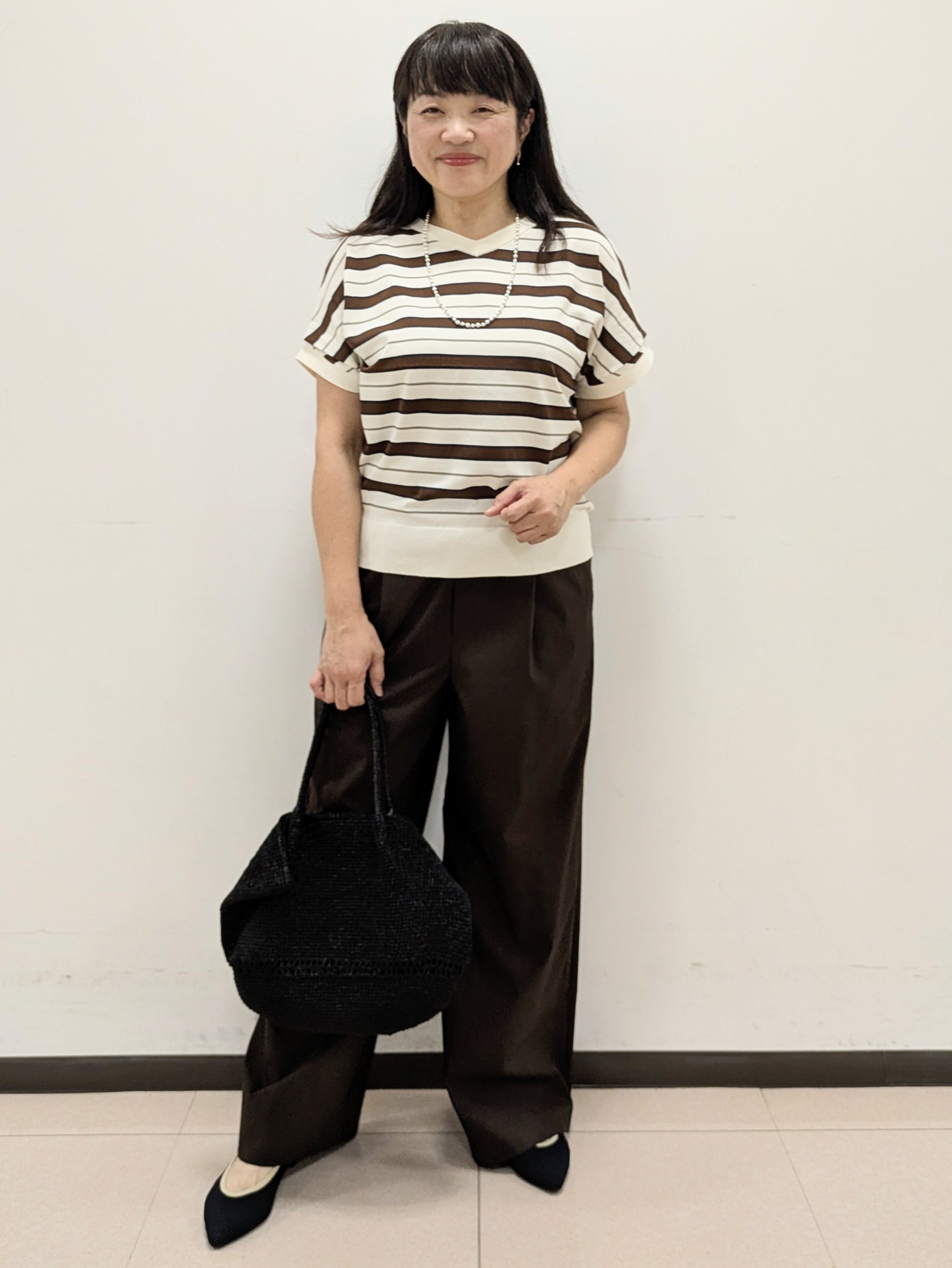 ともさんの「UNTITLED｜【肌に張りつきにくい/前後2WAY】ドライタッチコットンプルオーバー」を使ったコーディネート