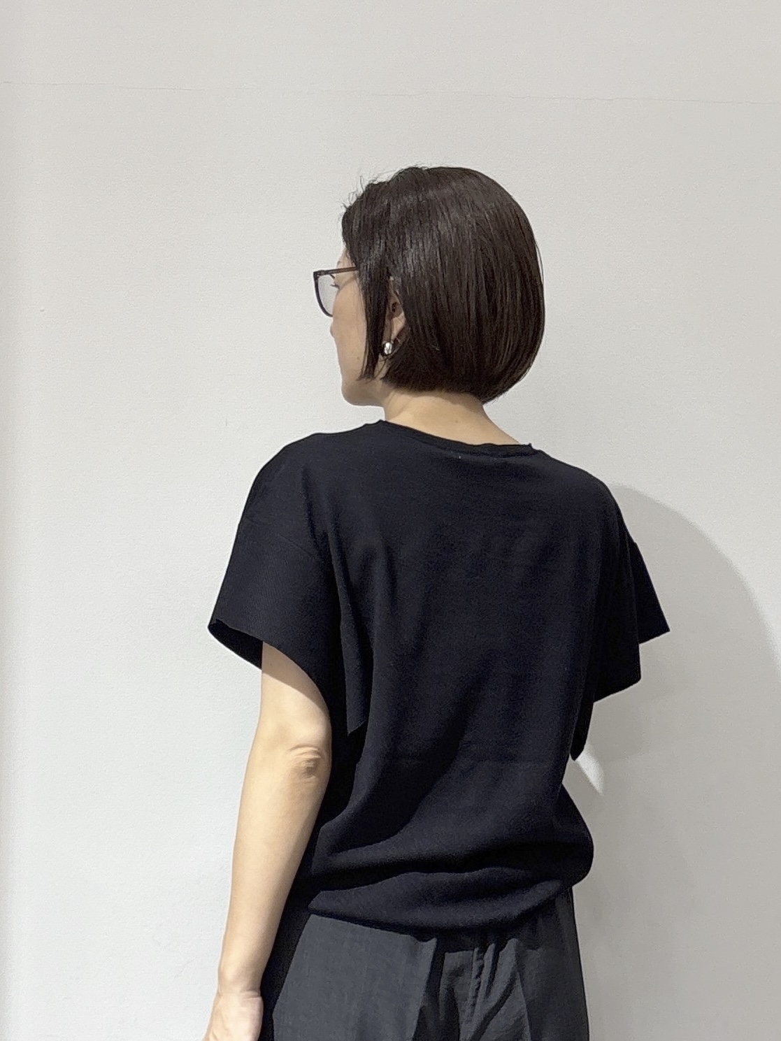 NAKAさんの「OPAQUE.CLIP｜『STORY Web7月掲載』ドライタッチラメニット《UV／洗える／6col》」を使ったコーディネート