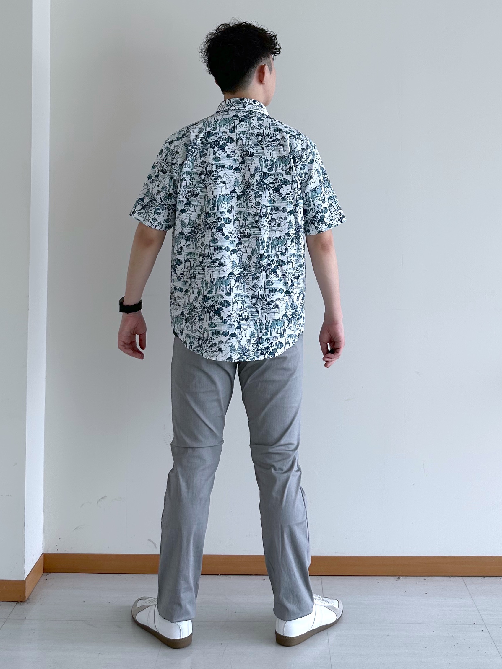 イッシーさんの「TAKEO KIKUCHI｜【日本製】DotAir（R）リゾートプリント半袖シャツ」を使ったコーディネート