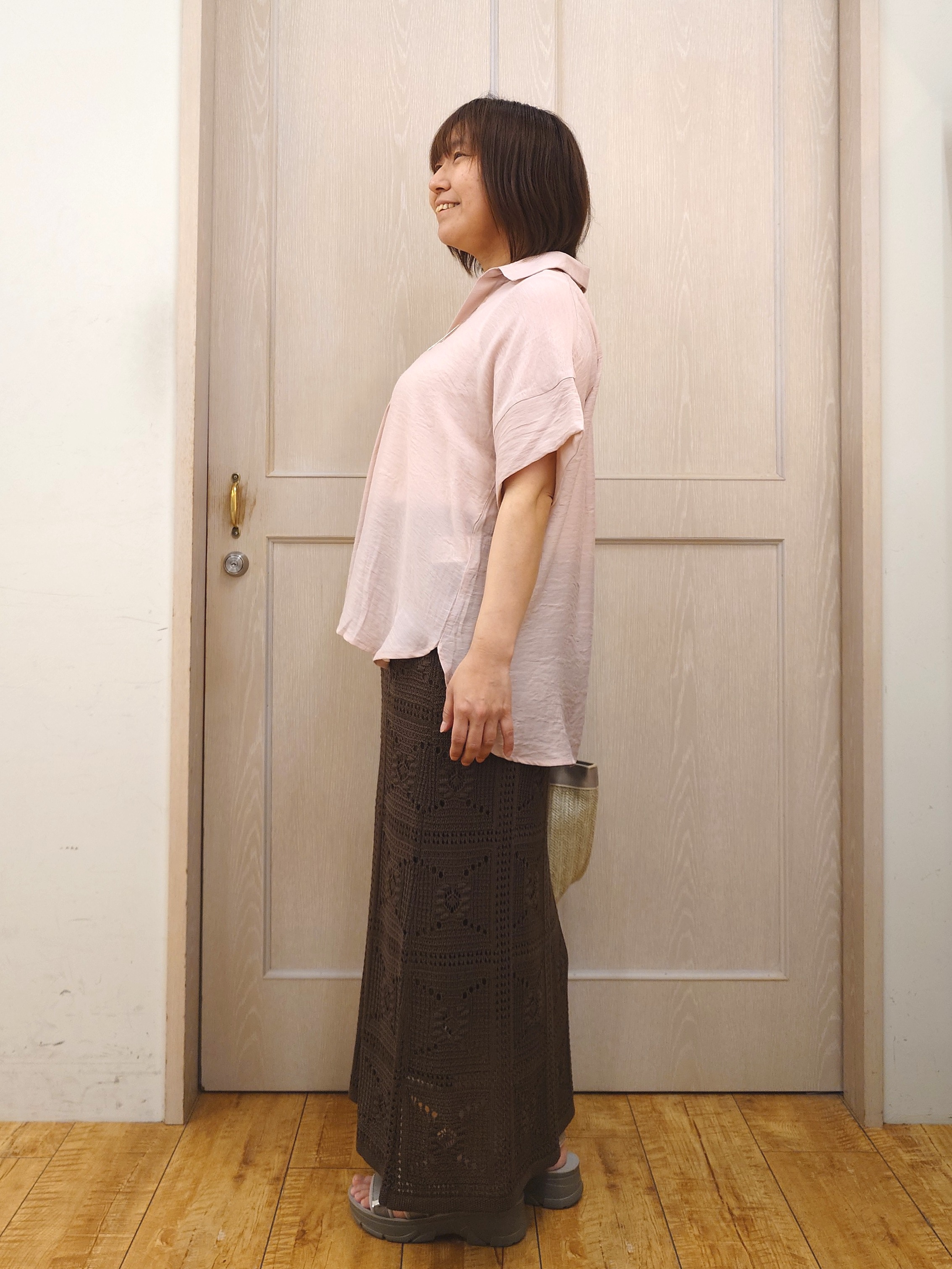 とろろさんの「SHOO･LA･RUE｜【2点セット/S-LL/洗濯機可】時短でコーデ決まる スラブスキッパーシャツ＋タンクトップ」を使ったコーディネート