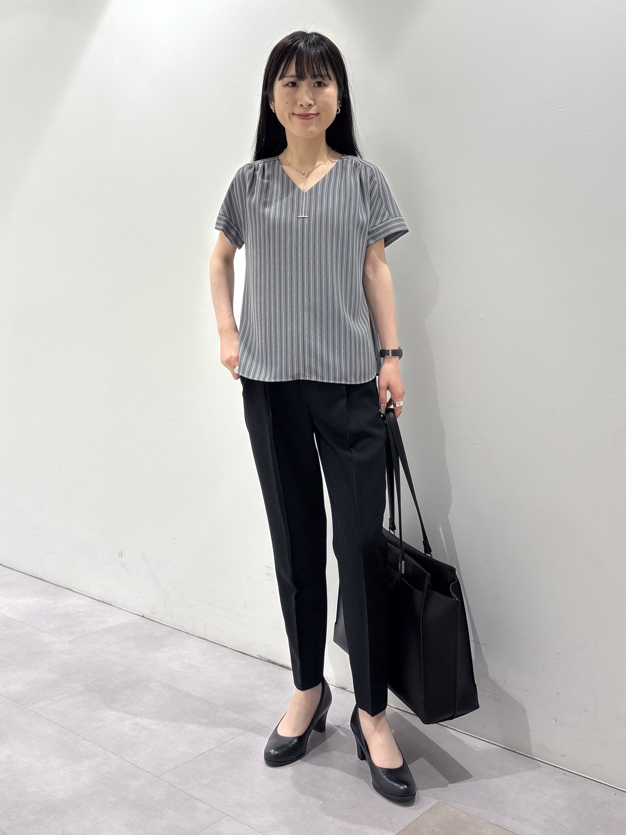 KEIKOさんの「INDIVI｜【定番スーツ／UVケア／洗える】ウール調ノーカラージャケット」を使ったコーディネート