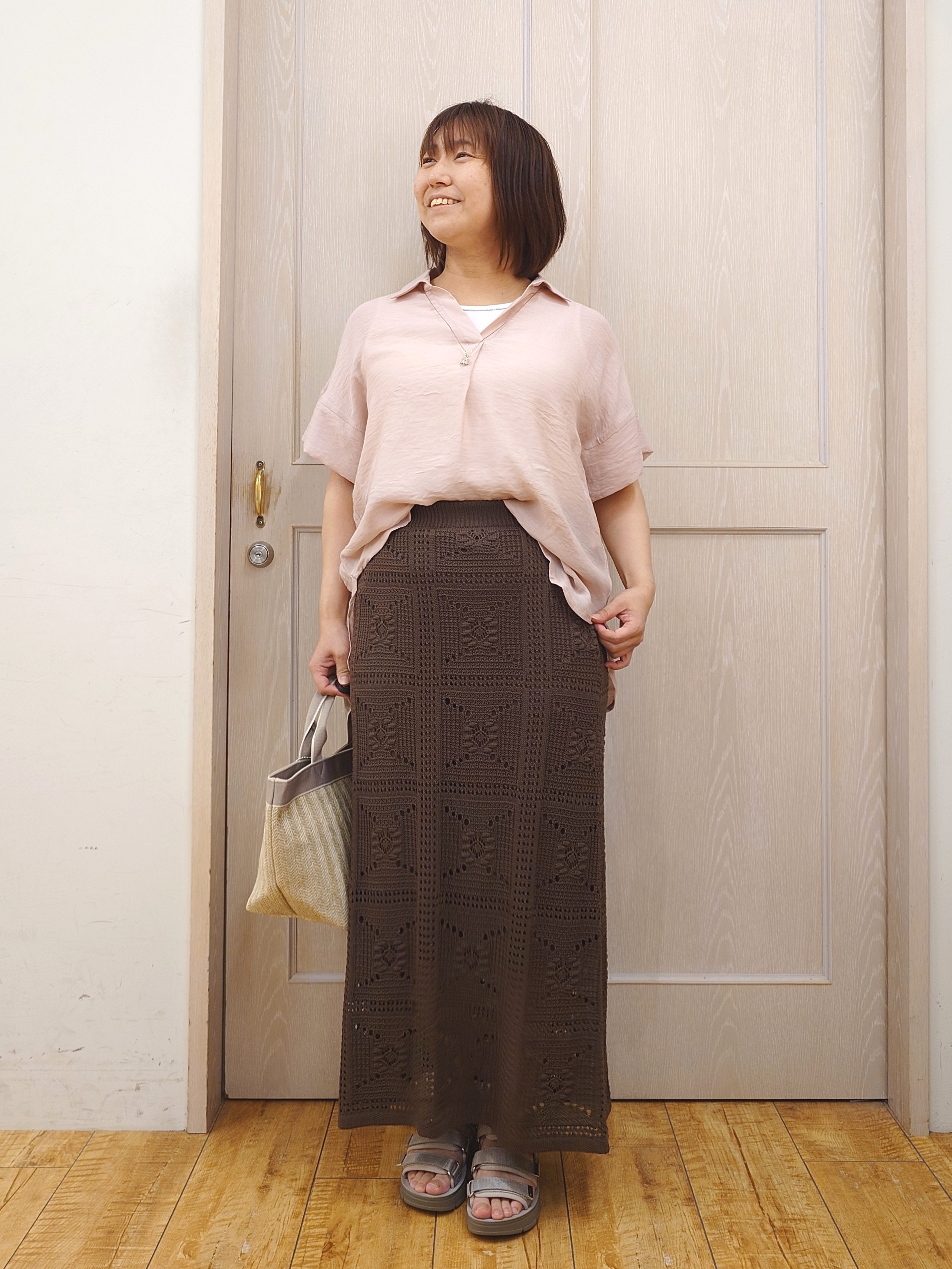 とろろさんの「SHOO･LA･RUE｜【2点セット/S-LL/洗濯機可】時短でコーデ決まる スラブスキッパーシャツ＋タンクトップ」を使ったコーディネート