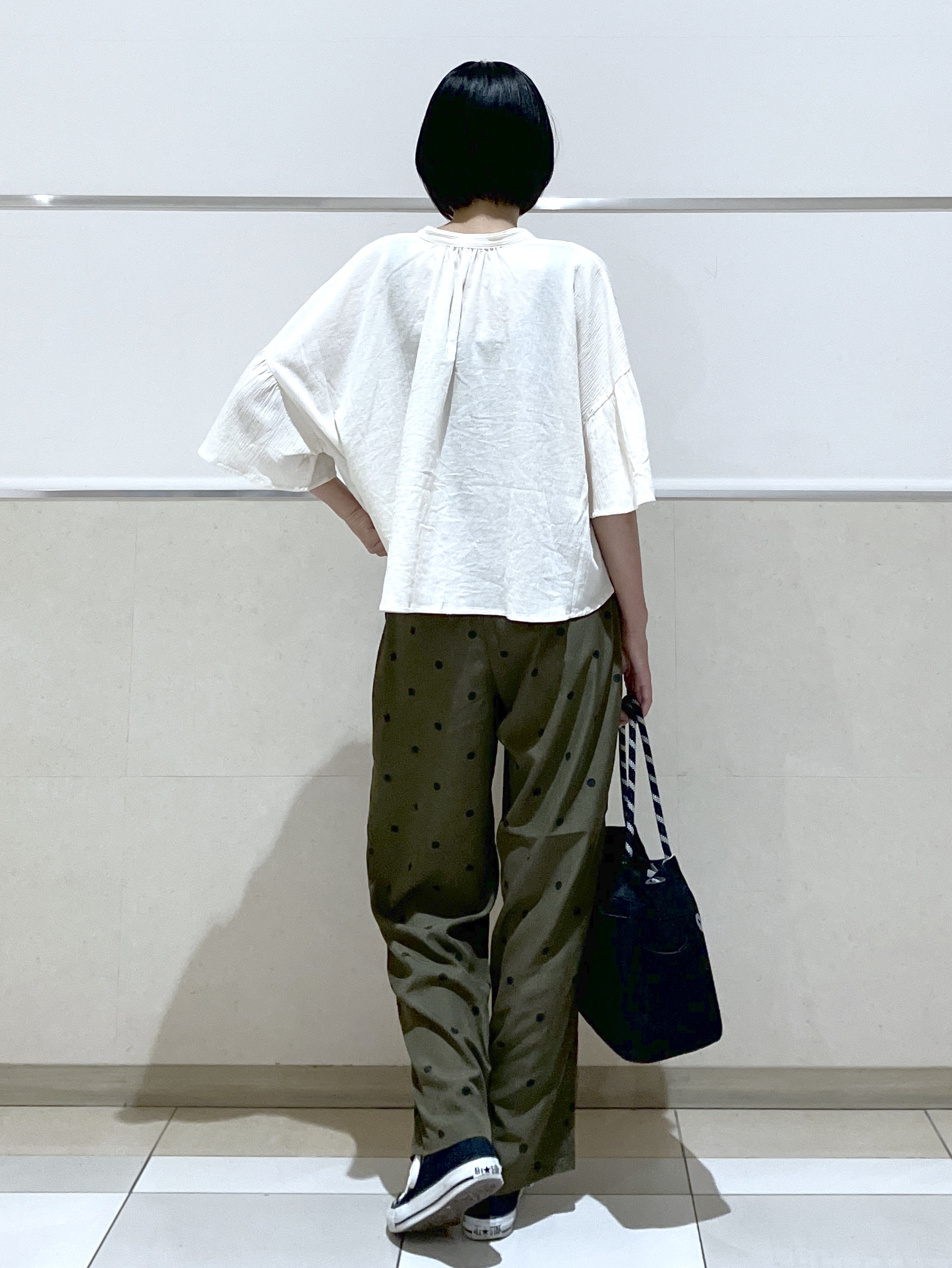 eriko さんの「Dessin｜フレアスリーブ スキッパーブラウス」を使ったコーディネート