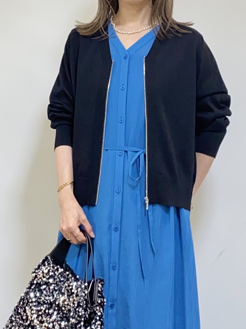tomoさんの「UNTITLED｜【アンサンブル可/日除け・冷房対策】シアーレーヨンZIPカーディガン」を使ったコーディネート
