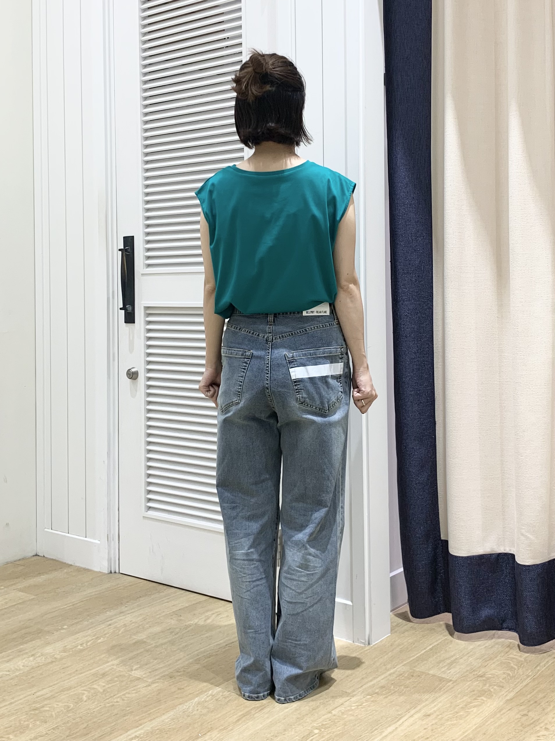 IMARIさんの「Dessin｜【接触冷感/UVカット】美光沢ノースリーブカットソー」を使ったコーディネート