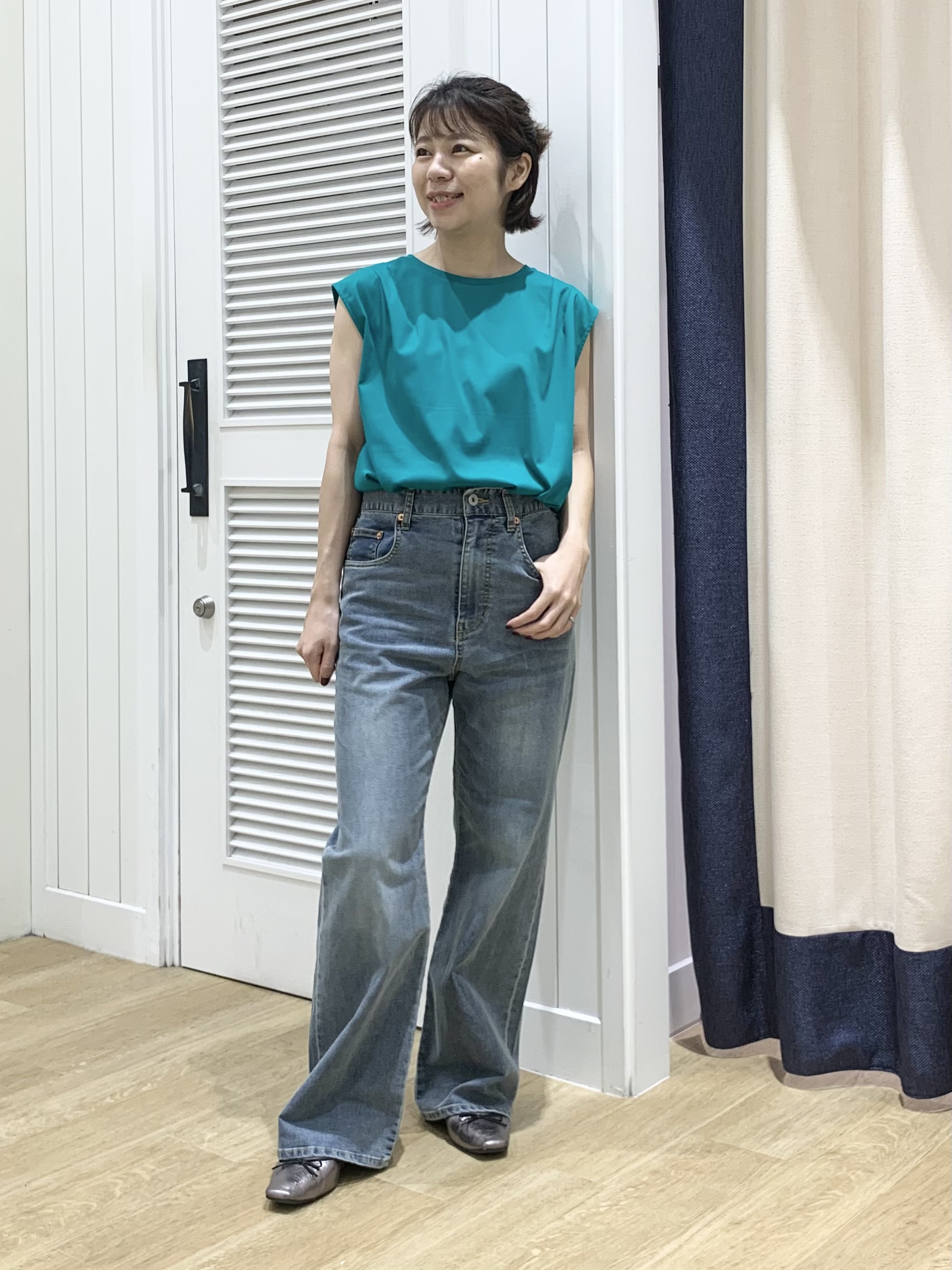 IMARIさんの「Dessin｜【接触冷感/UVカット】美光沢ノースリーブカットソー」を使ったコーディネート