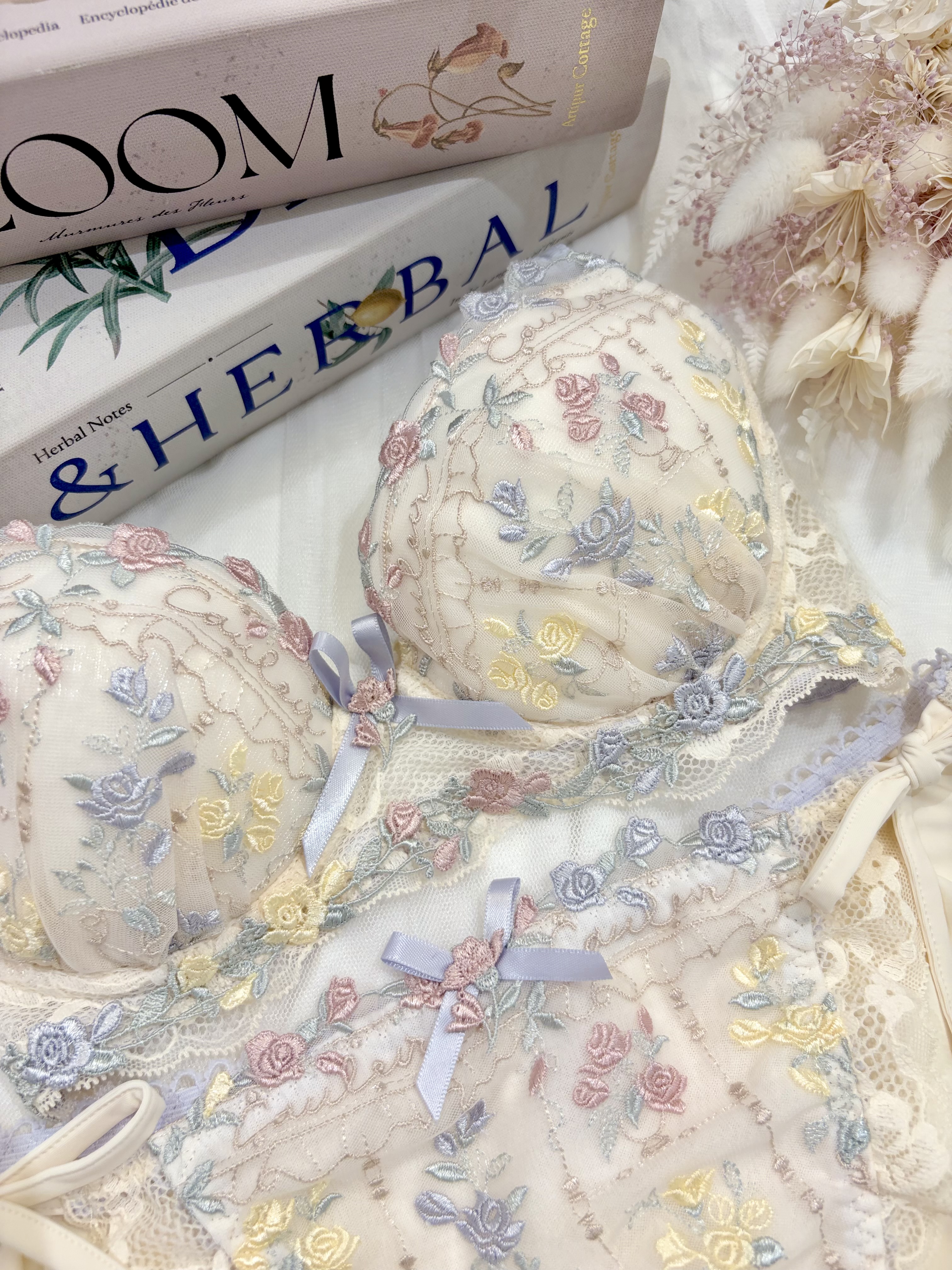 Rieさんの「Risa Magli｜ブライア ブラジャー （B－C） ＜リサマリミラクル谷間ブラ＞」を使ったコーディネート