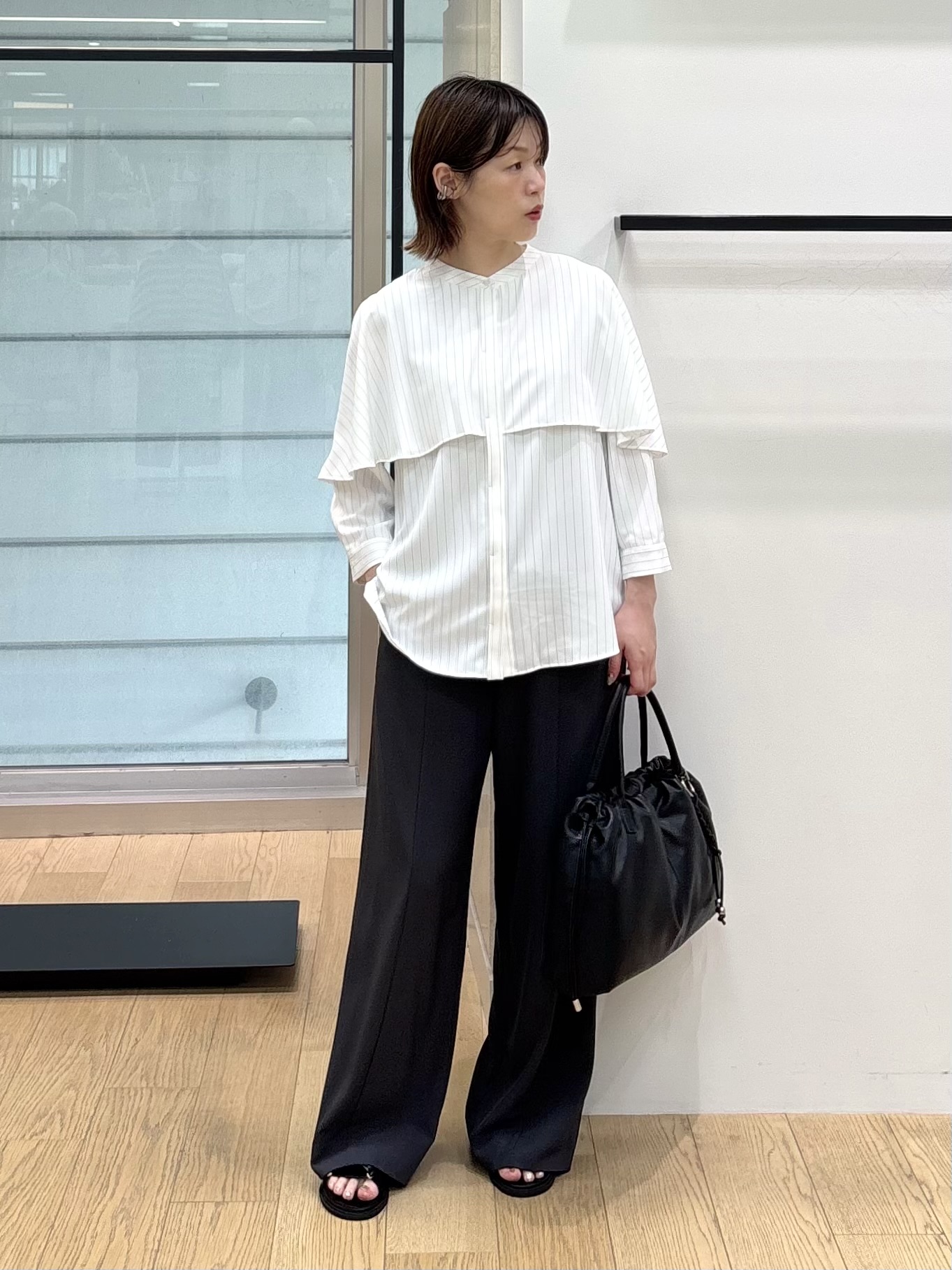 asamiさんの「INDIVI｜【接触冷感/UVケア/夏羽織り/着る日傘】ケープ風ブラウス」を使ったコーディネート