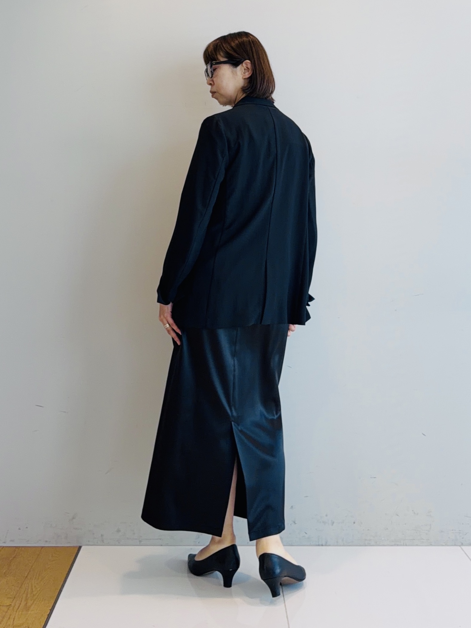 murayamaさんの「INDIVI｜【接触冷感/UVケア/夏羽織り/着る日傘】ケープ風ブラウス」を使ったコーディネート