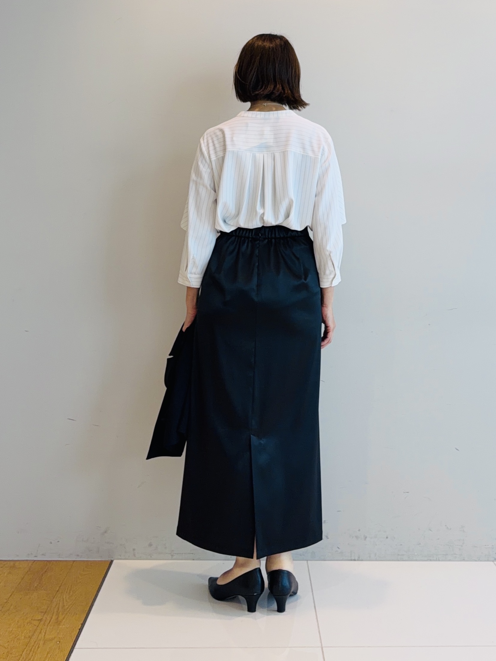 murayamaさんの「INDIVI｜【接触冷感/UVケア/夏羽織り/着る日傘】ケープ風ブラウス」を使ったコーディネート