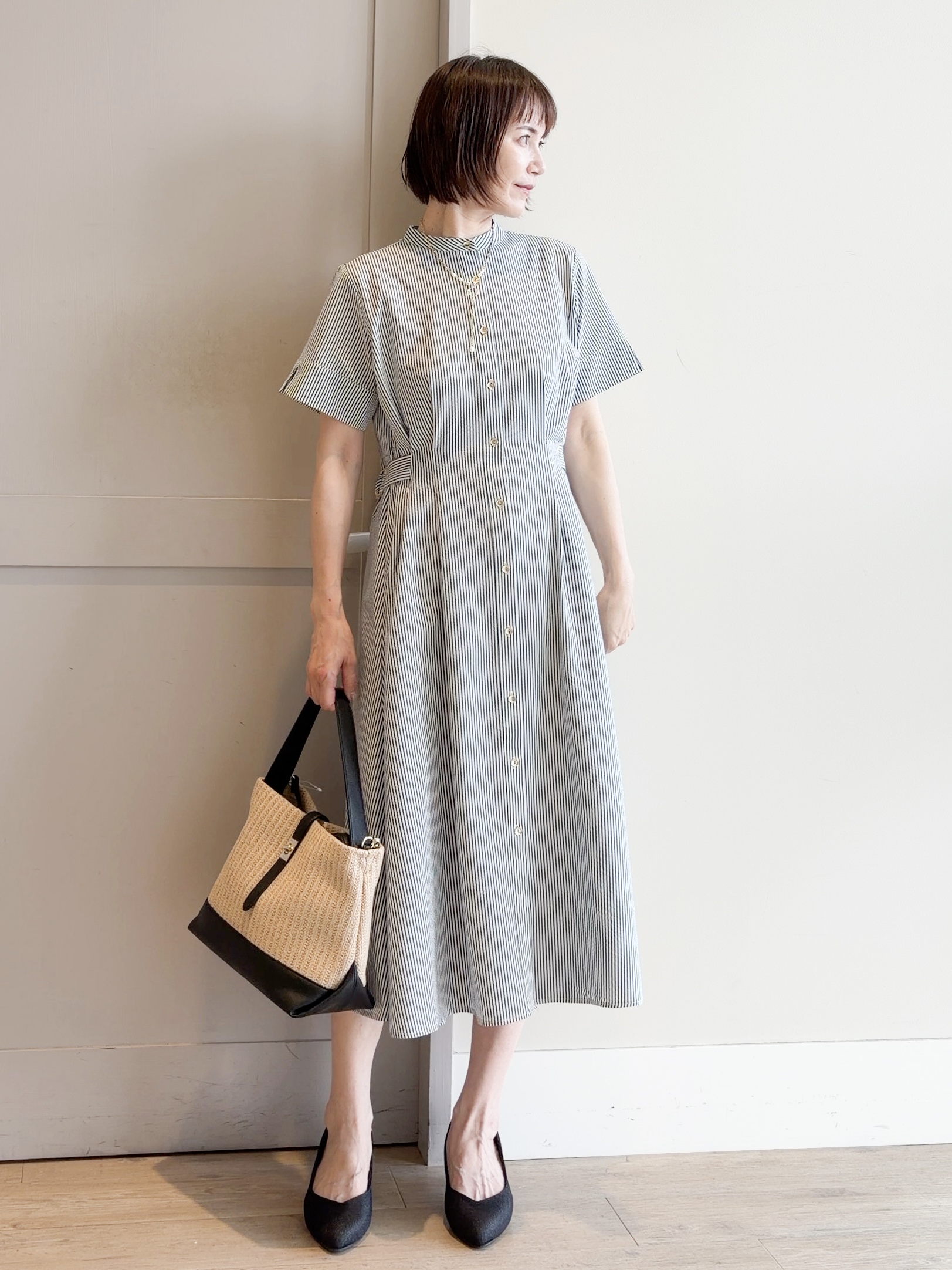 yamakoさんの「grove｜【低身長さんも選べる着丈/UV・シワになりにくいetc】涼やかさも、きちんとも叶うワンピース」を使ったコーディネート