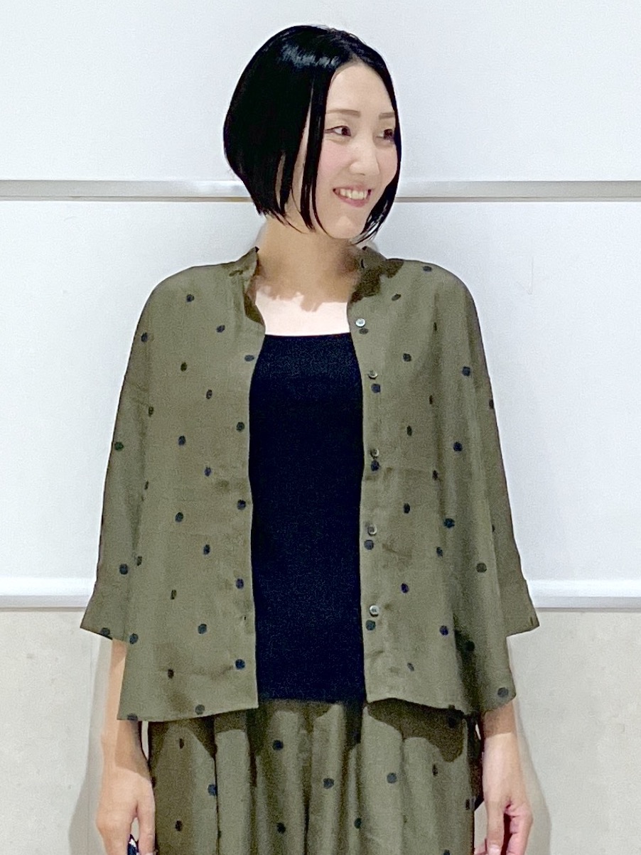 eriko さんの「Dessin｜【セットアップ可】ドットプリント ハーフスリーブシャツ」を使ったコーディネート