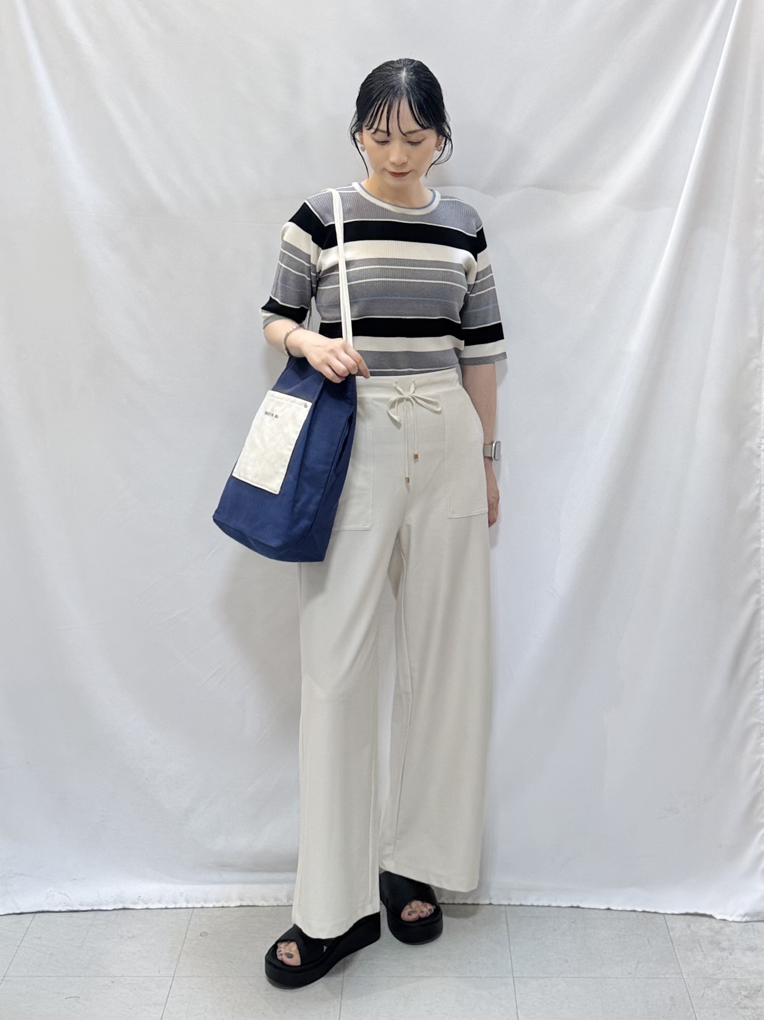 𝐇𝐢𝐫𝐨𝐦𝐢さんの「SHOO･LA･RUE｜【S-LL】オンオフ着られる マルチボーダーリブニット」を使ったコーディネート