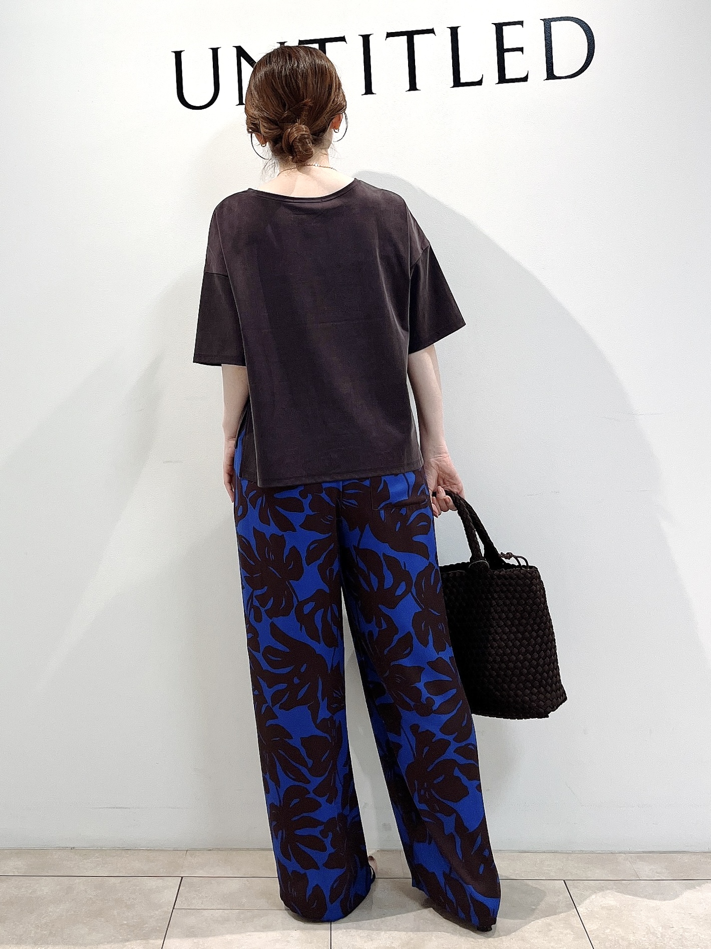 hayaさんの「UNTITLED｜【きれいめTシャツ/セットアップ可】ヴィンテージライクプルオーバー」を使ったコーディネート