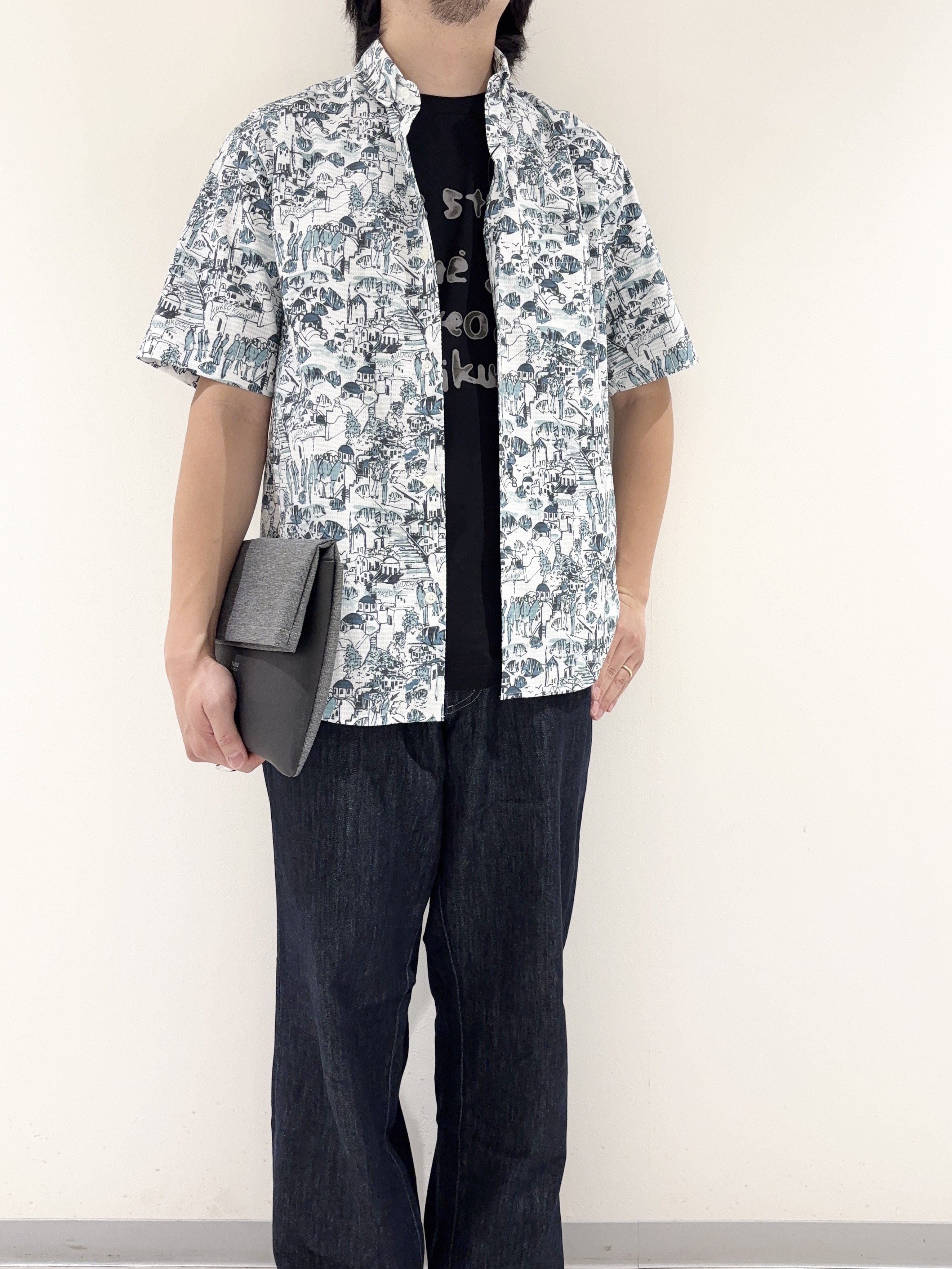 及川さんの「TAKEO KIKUCHI｜【日本製】DotAir（R）リゾートプリント半袖シャツ」を使ったコーディネート