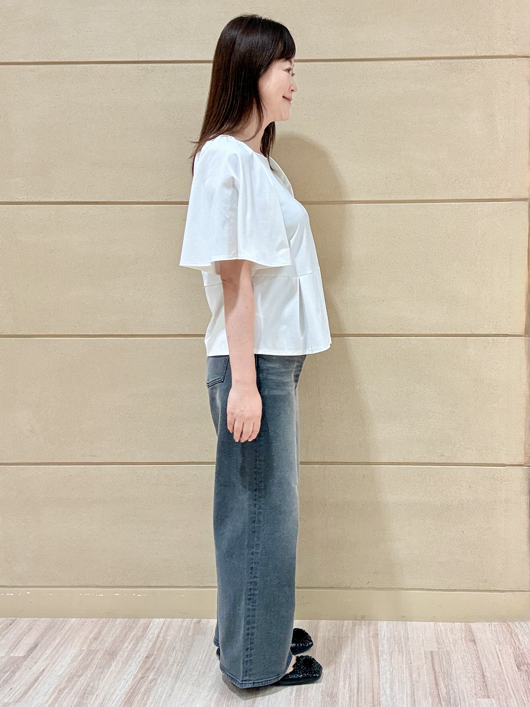 Marさんの「Reflect｜【UVカット／接触冷感／吸水速乾】フレアスリーブペプラムカットソー」を使ったコーディネート