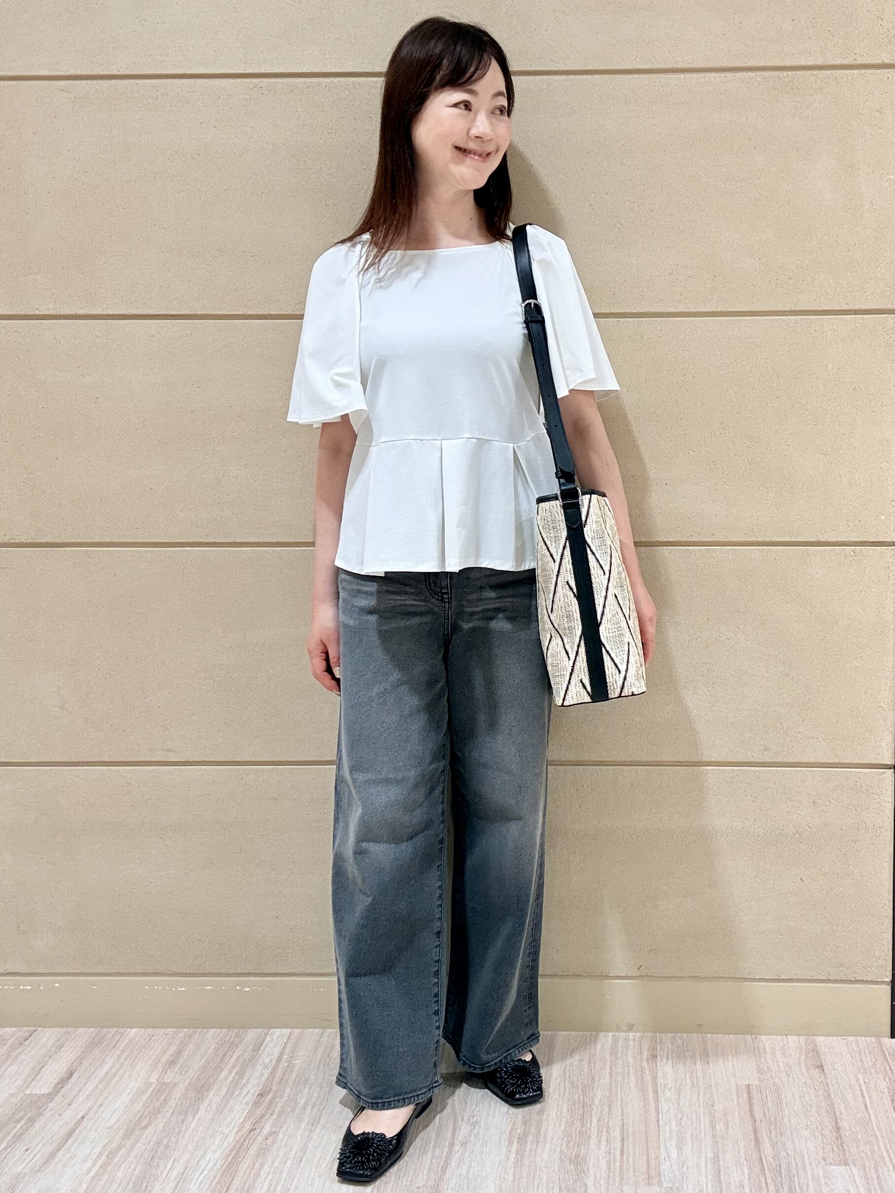 Marさんの「Reflect｜【UVカット／接触冷感／吸水速乾】フレアスリーブペプラムカットソー」を使ったコーディネート