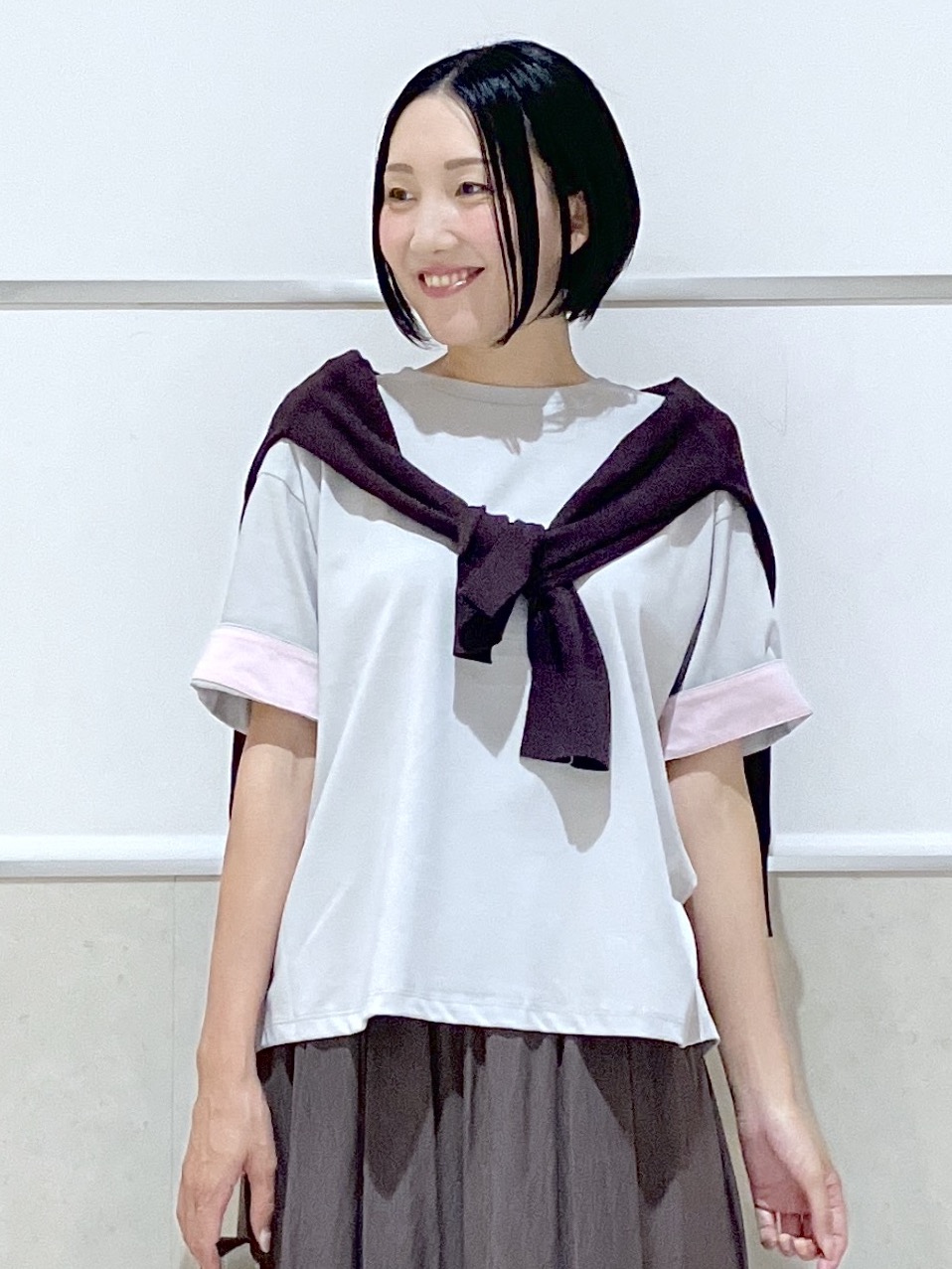 eriko さんの「Dessin｜【汗シミ防止/UVカット】配色スリーブ 五分袖プルオーバー」を使ったコーディネート