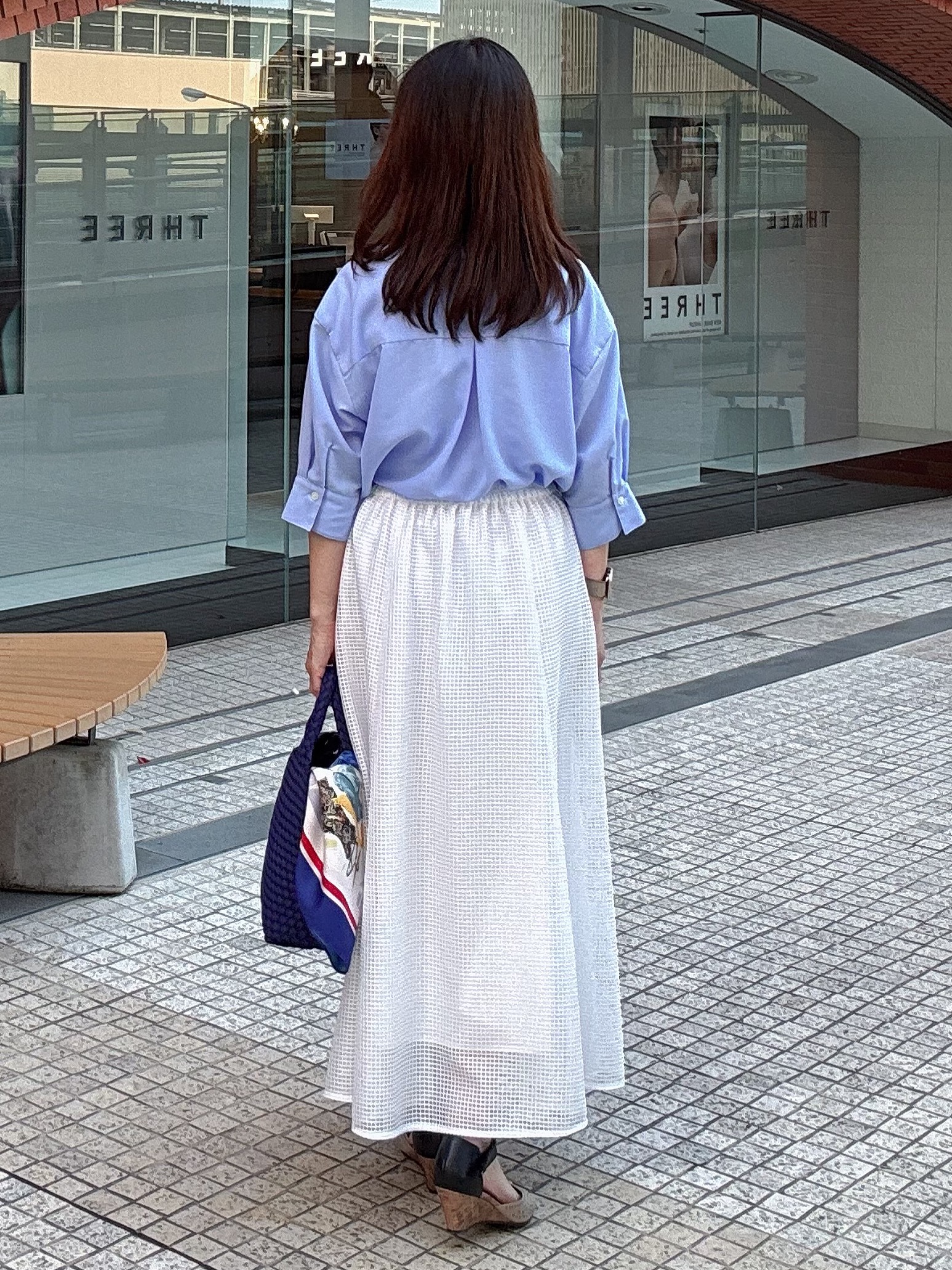 makiさんの「UNTITLED｜【接触冷感/通気性/洗える】フロントフリルブラウス」を使ったコーディネート