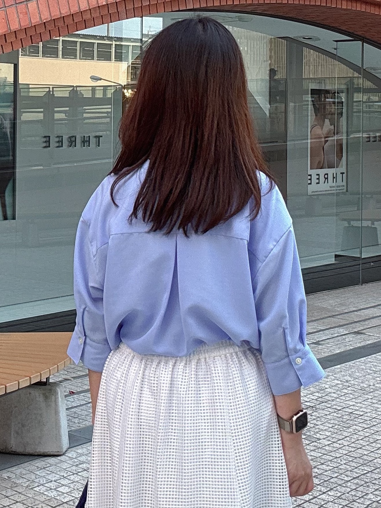 makiさんの「UNTITLED｜【接触冷感/通気性/洗える】フロントフリルブラウス」を使ったコーディネート