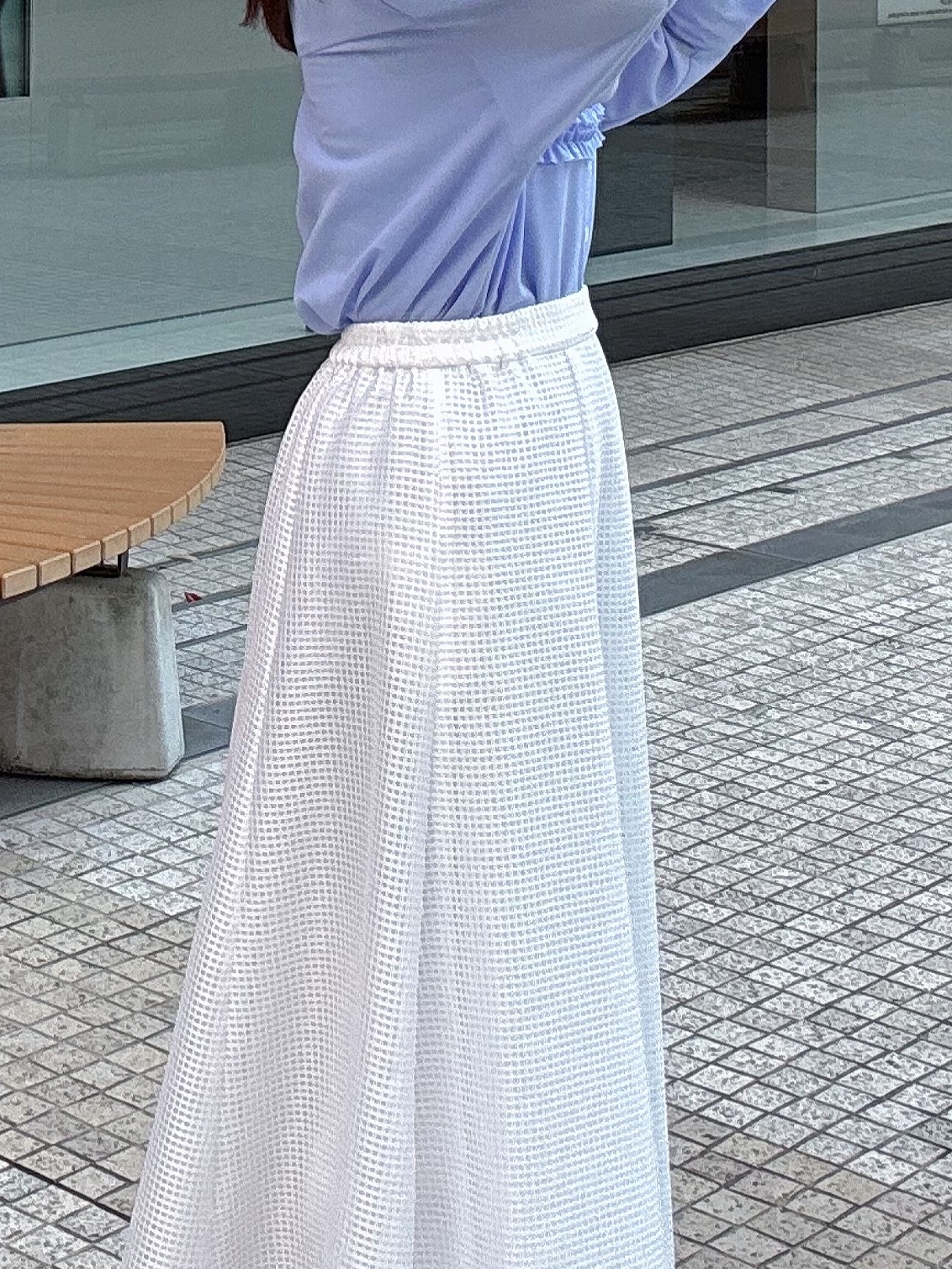 makiさんの「UNTITLED｜【接触冷感/通気性/洗える】フロントフリルブラウス」を使ったコーディネート