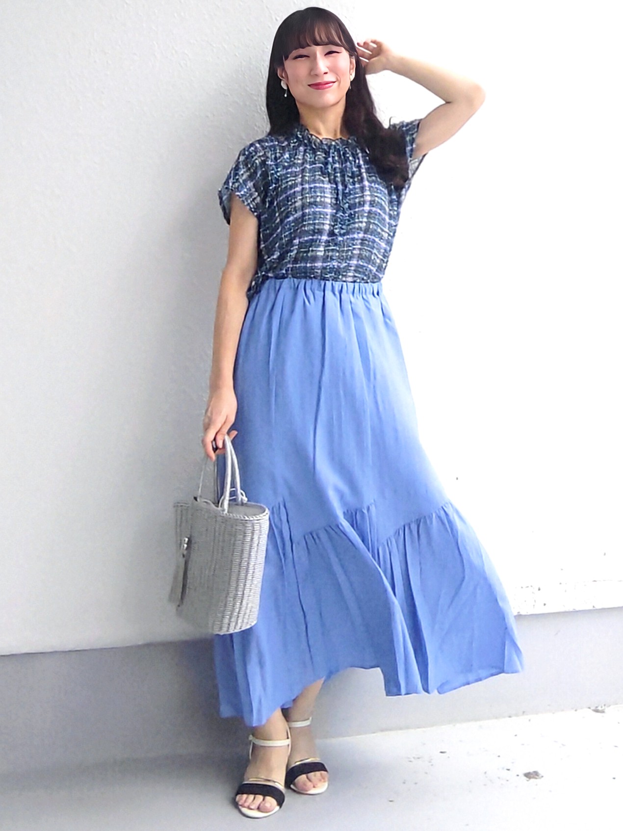 keinaさんの「SunaUna｜チェック柄フリルブラウス」を使ったコーディネート