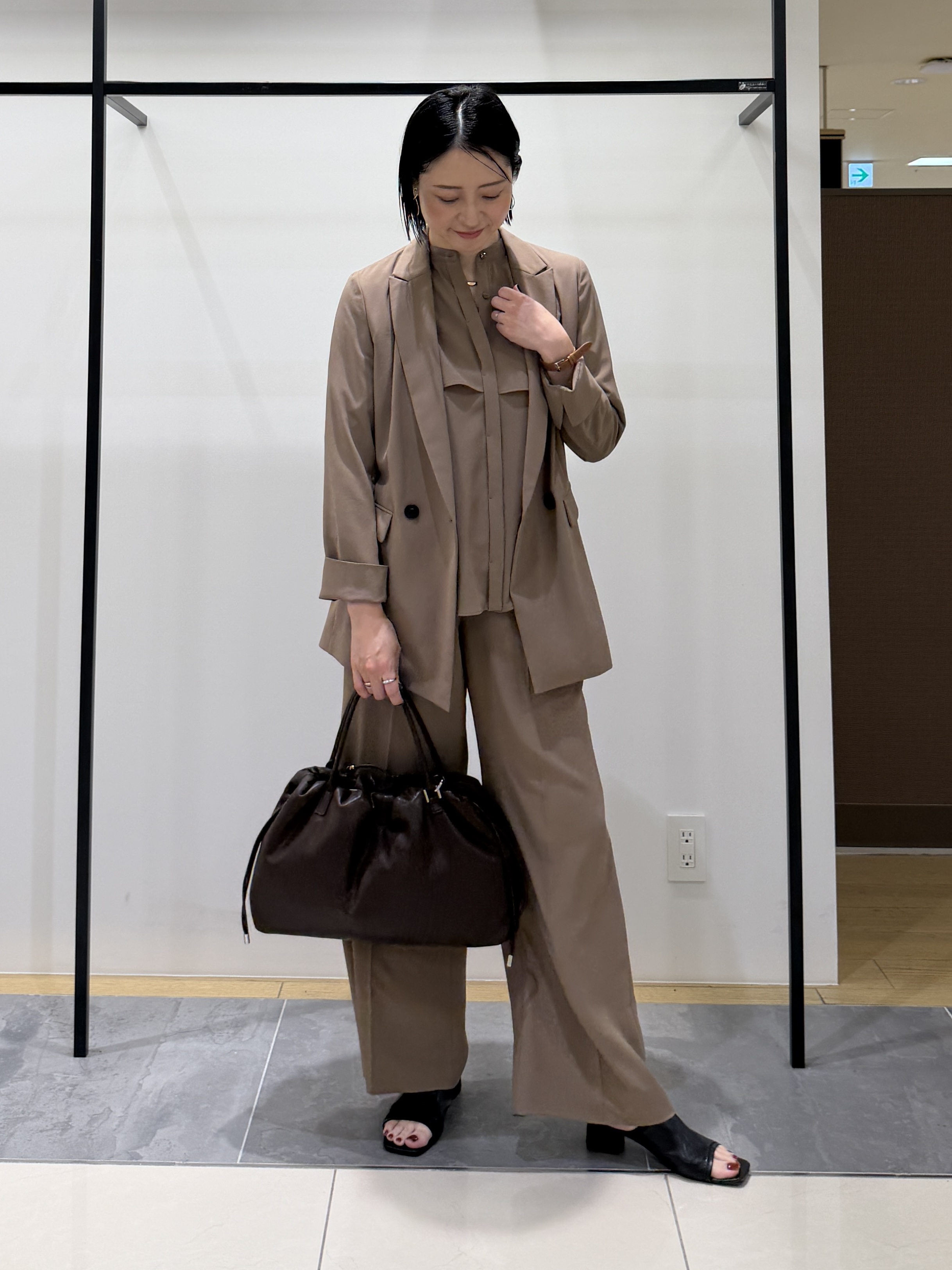 shihoさんの「INDIVI｜【接触冷感/UVケア/着る日傘】ダブルジャケット」を使ったコーディネート