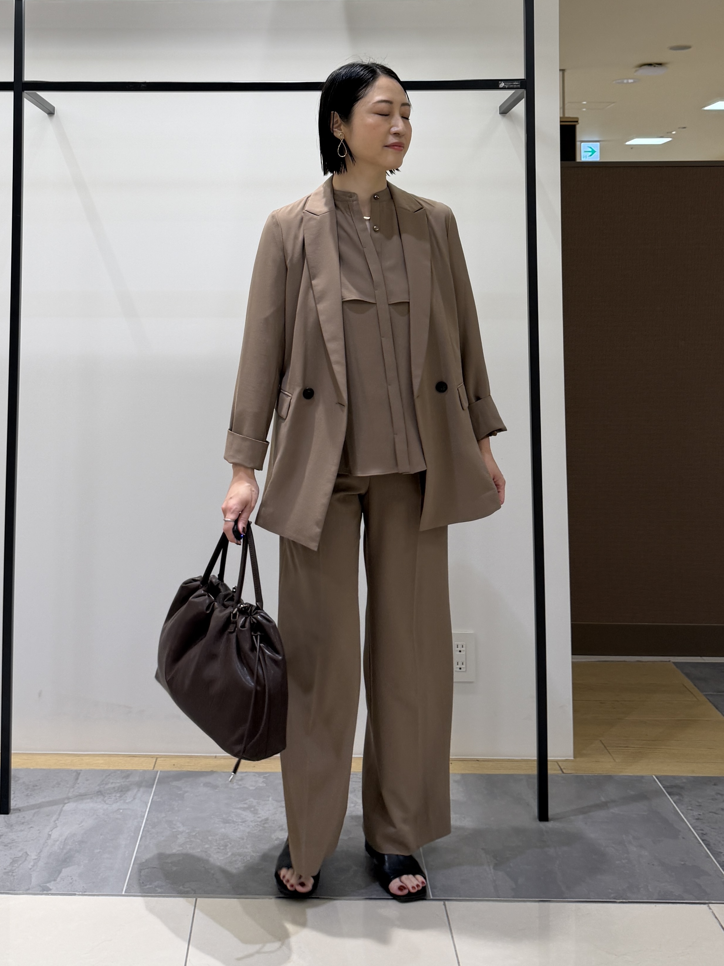 shihoさんの「INDIVI｜【接触冷感/UVケア/着る日傘】ダブルジャケット」を使ったコーディネート