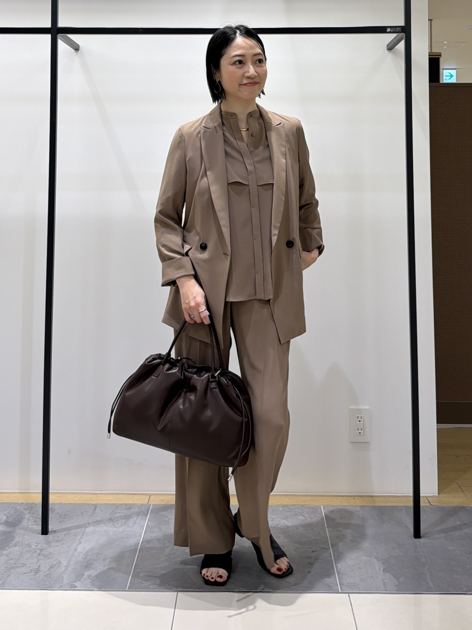 shihoさんの「INDIVI｜【接触冷感/UVケア/着る日傘】ダブルジャケット」を使ったコーディネート