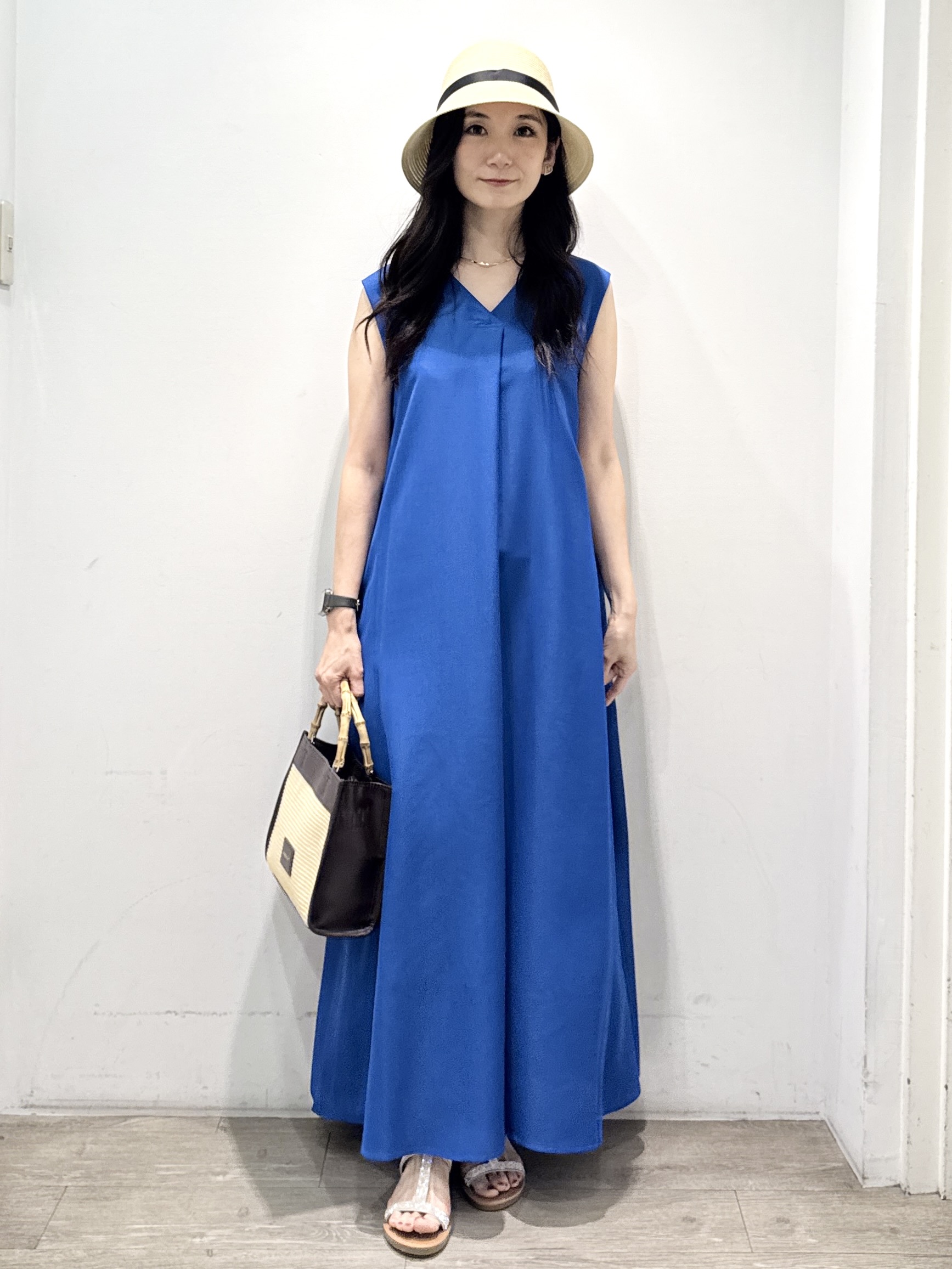 yuicciさんの「OPAQUE.CLIP｜【接触冷感】麻混シアーVネックフレアワンピース《洗濯機OK》」を使ったコーディネート
