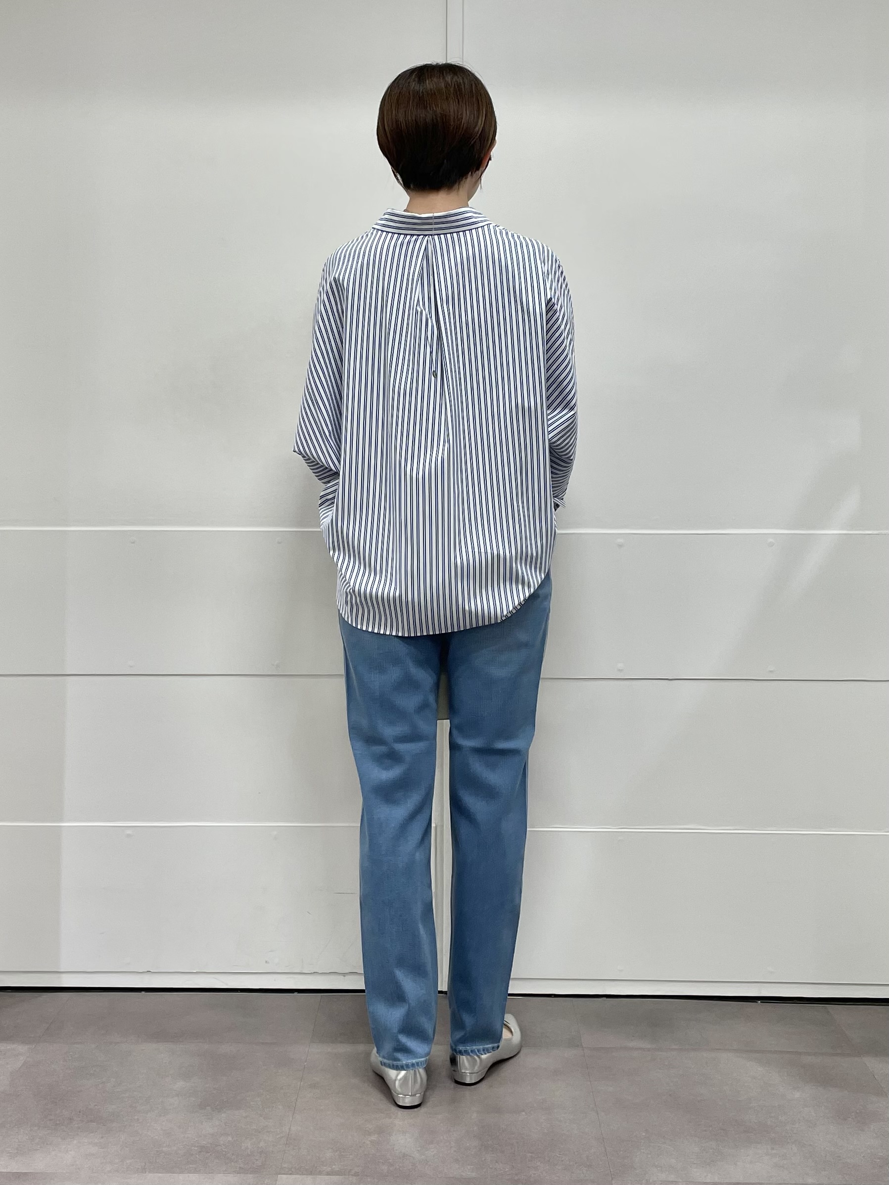 MOMOKOさんの「UNTITLED｜【接触冷感/吸水速乾/UVカット】ドルマンスリーブシャツ」を使ったコーディネート