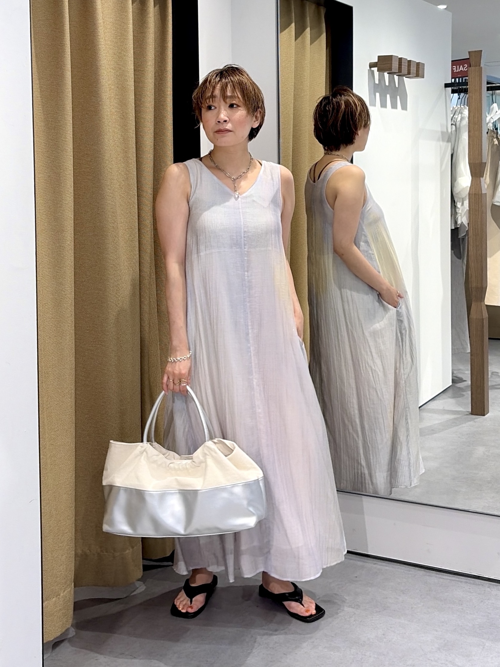 mari_831さんの「INDIVI｜バイカラーギャザーハンドルバッグ」を使ったコーディネート