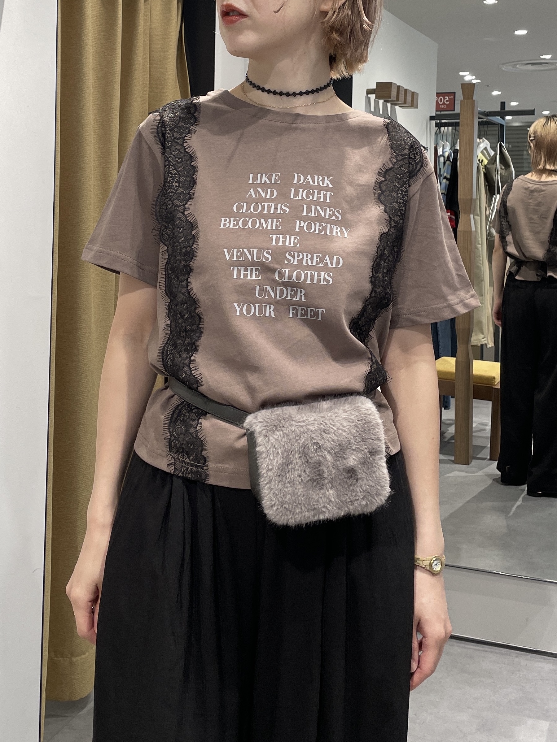mikuさんの「INDIVI｜レースステッチドTシャツ」を使ったコーディネート