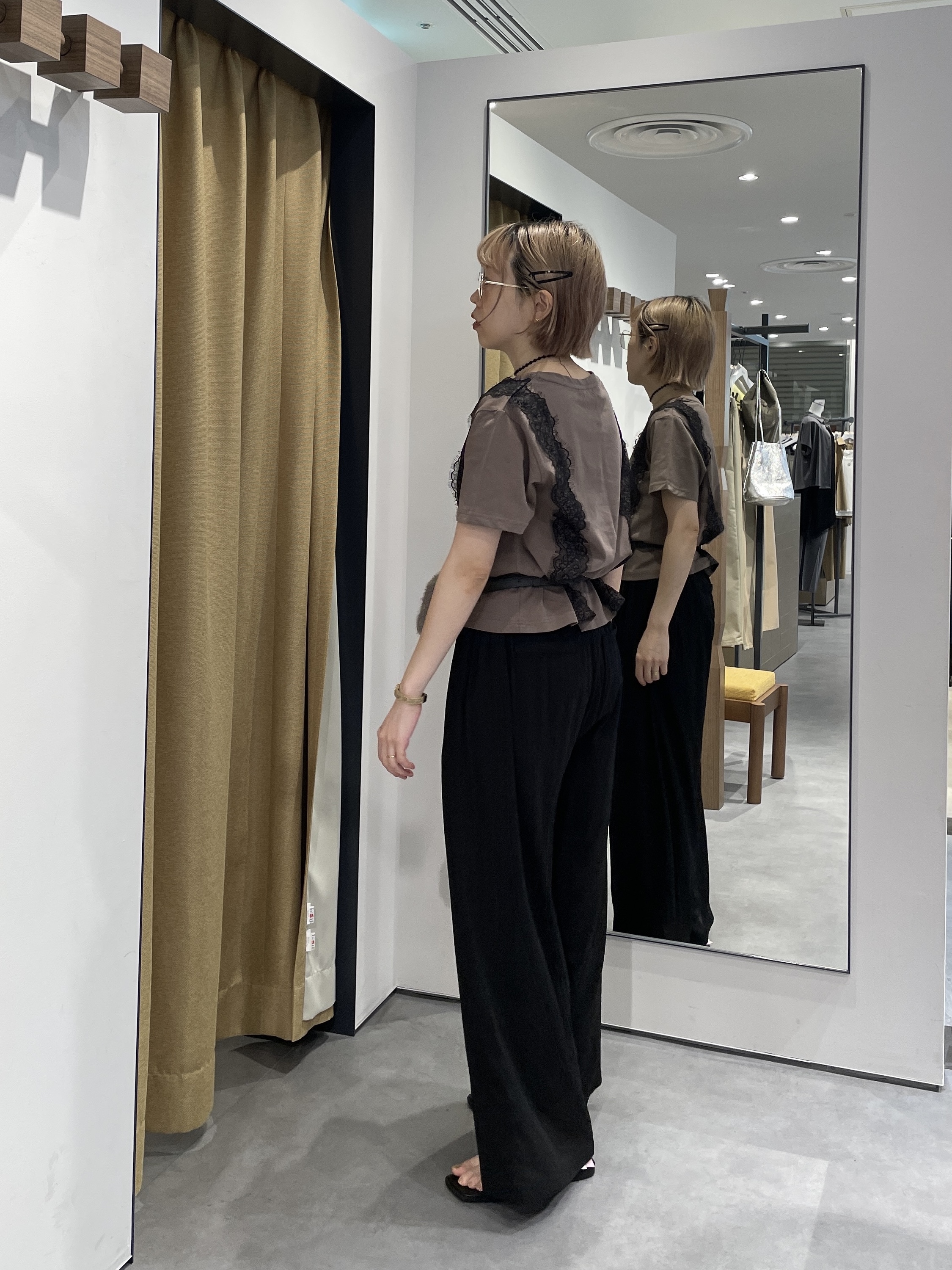 mikuさんの「INDIVI｜レースステッチドTシャツ」を使ったコーディネート