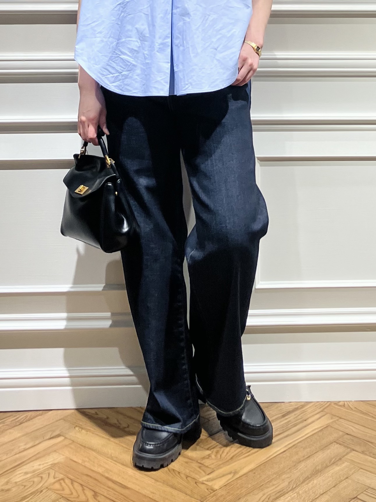 TSUKUIさんの「DRESSTERIOR｜フレンチスリーブ スキッパーブラウス」を使ったコーディネート